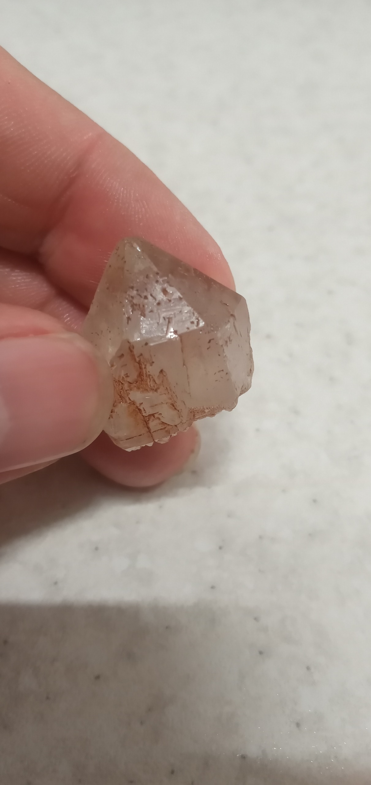 بلور منشوری سنگ کوارتز