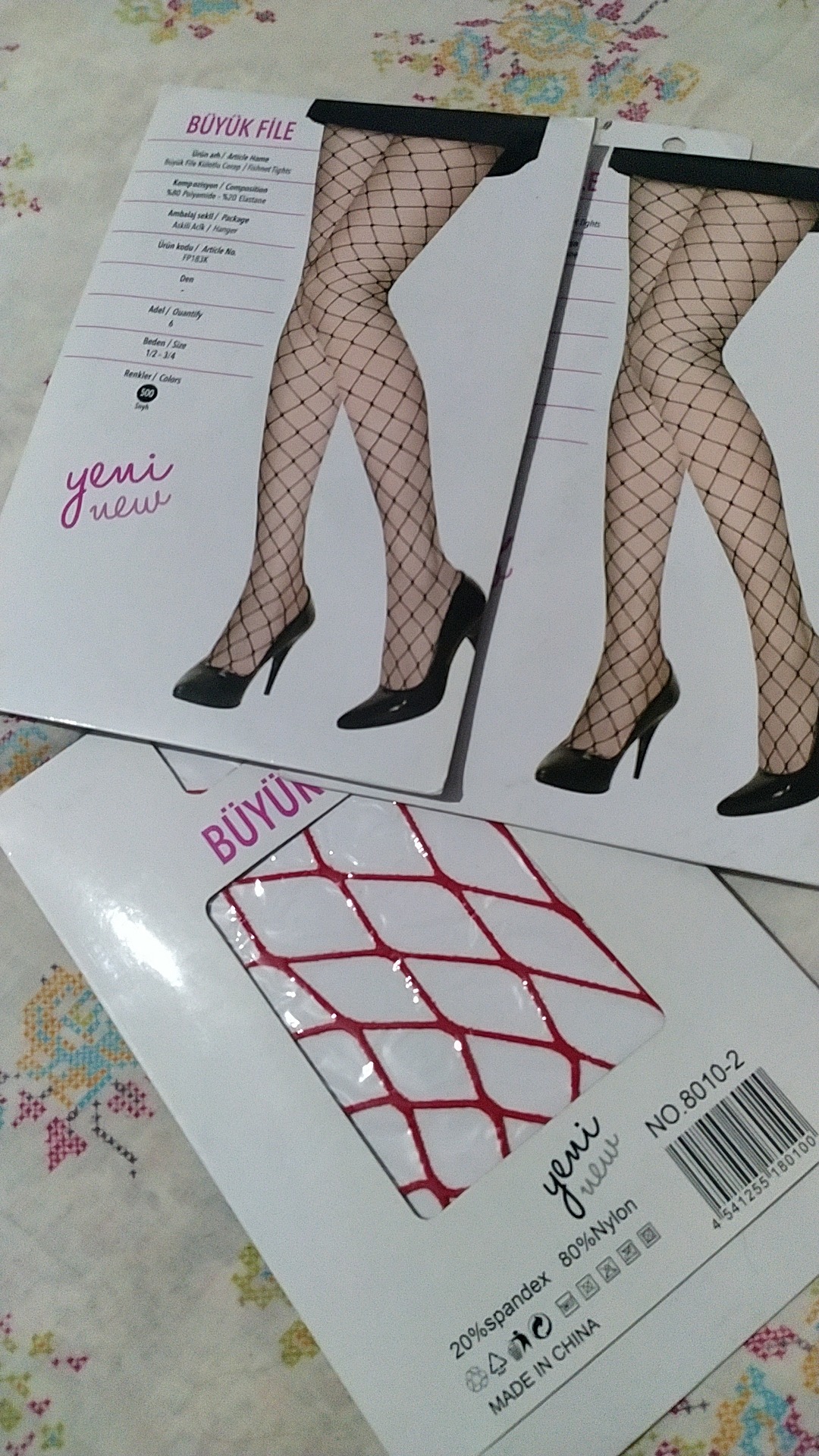 جوراب شلواری خارجی فیشنت قرمز درشت