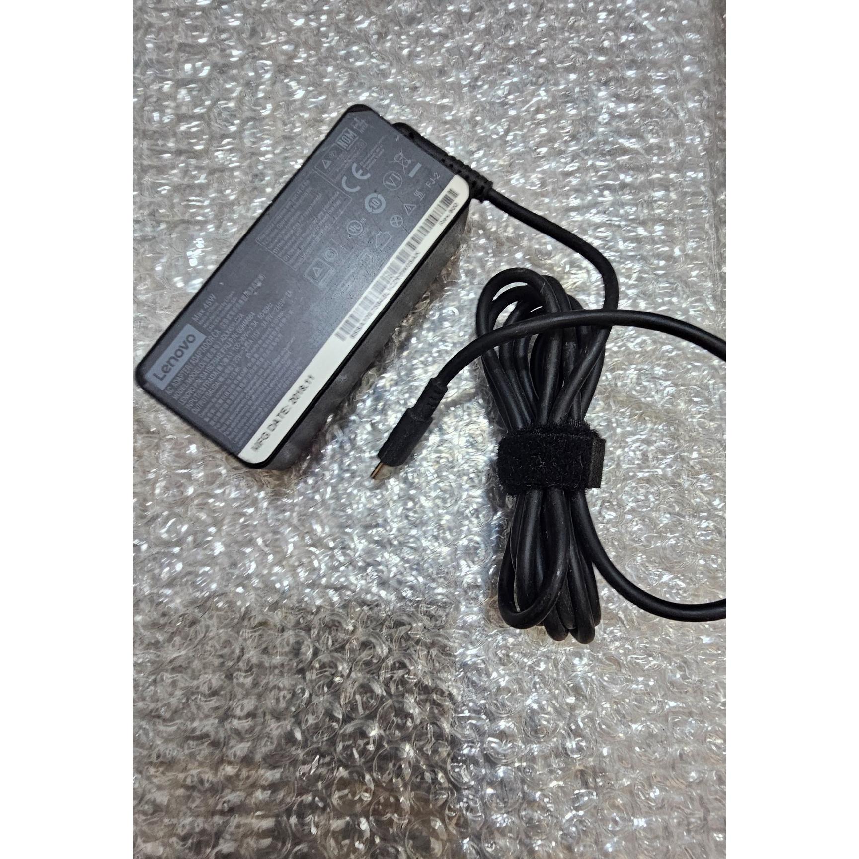 شارژر لنوو تایپ سی 45 وات معیوب