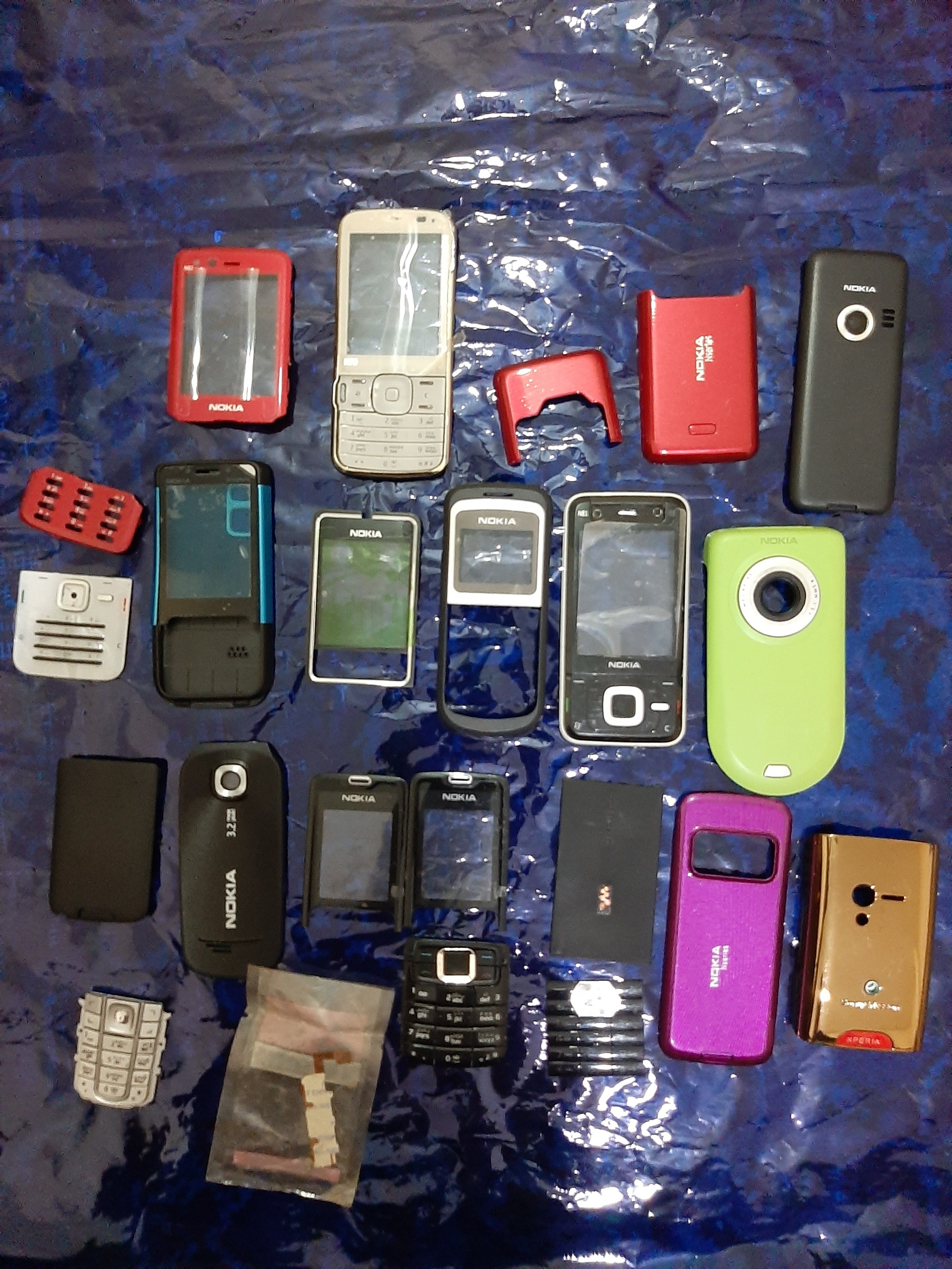 قاب نوکیا درهم