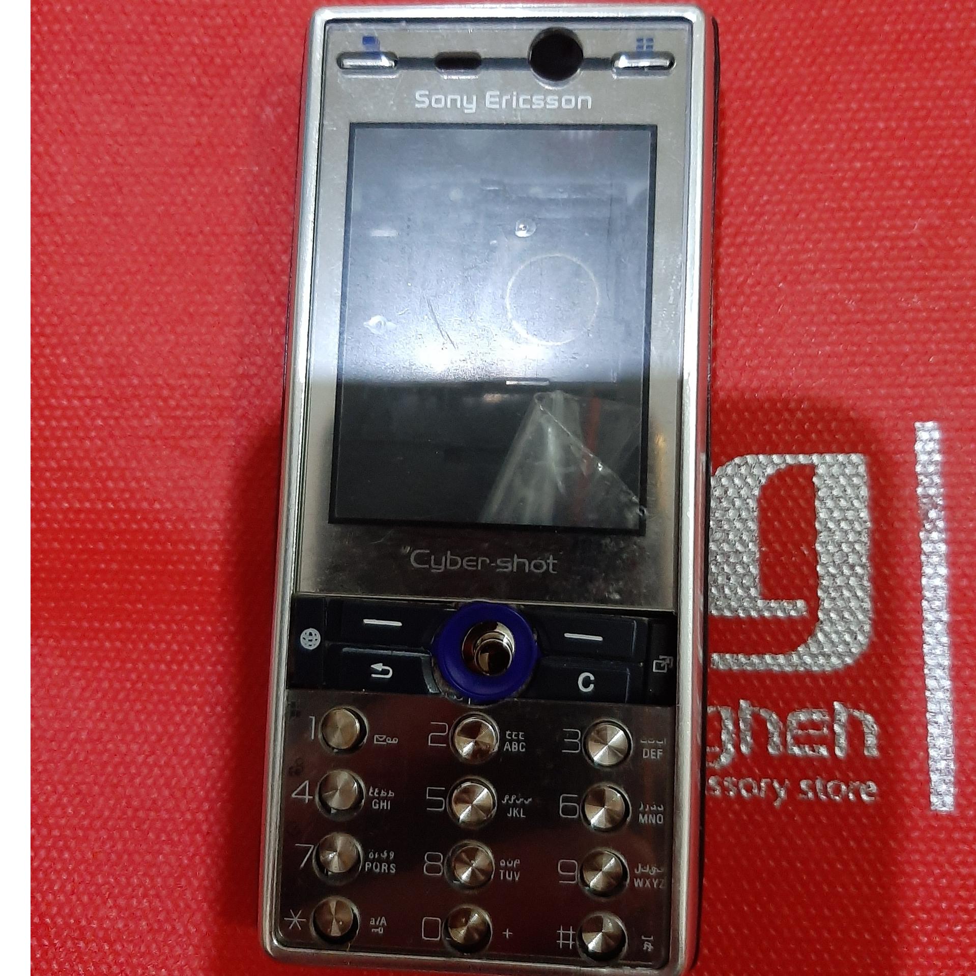 قاب سونی اریکسون مدلK810جنس عالی رنگ نقره ای