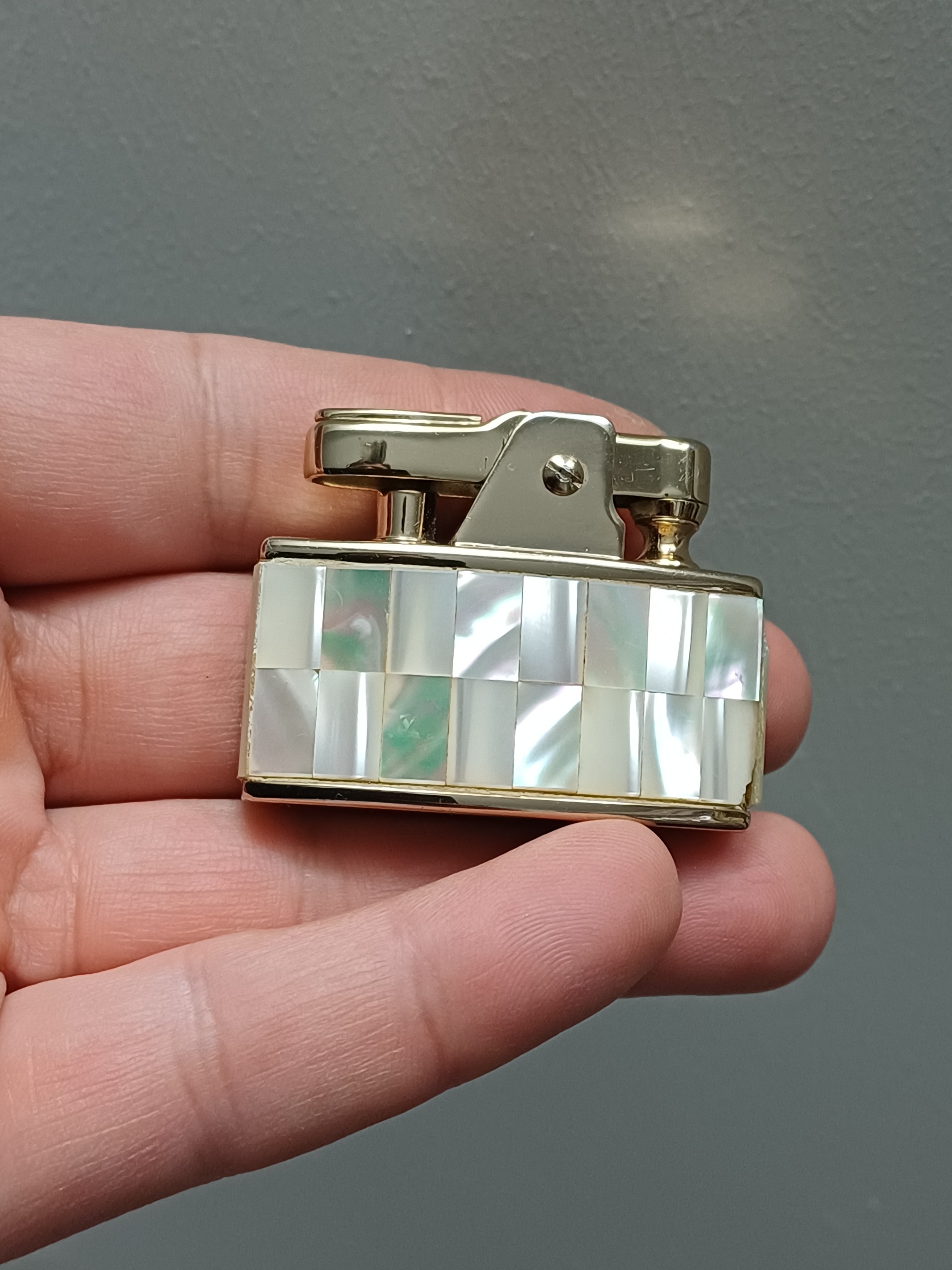 فندک رونسون قدیمی