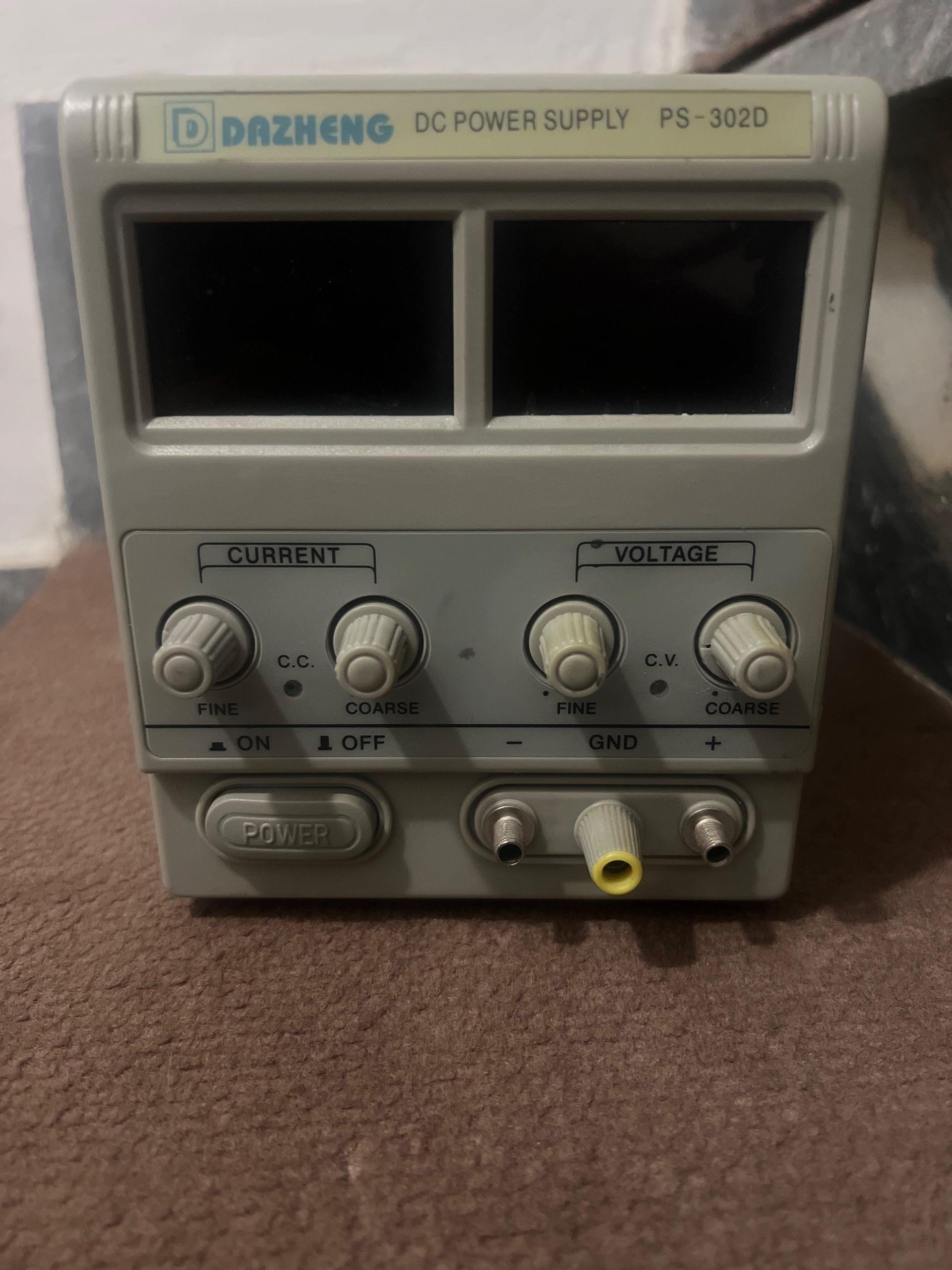 منبع تغذیه الکتریکی داژانگ مدل PS-302d