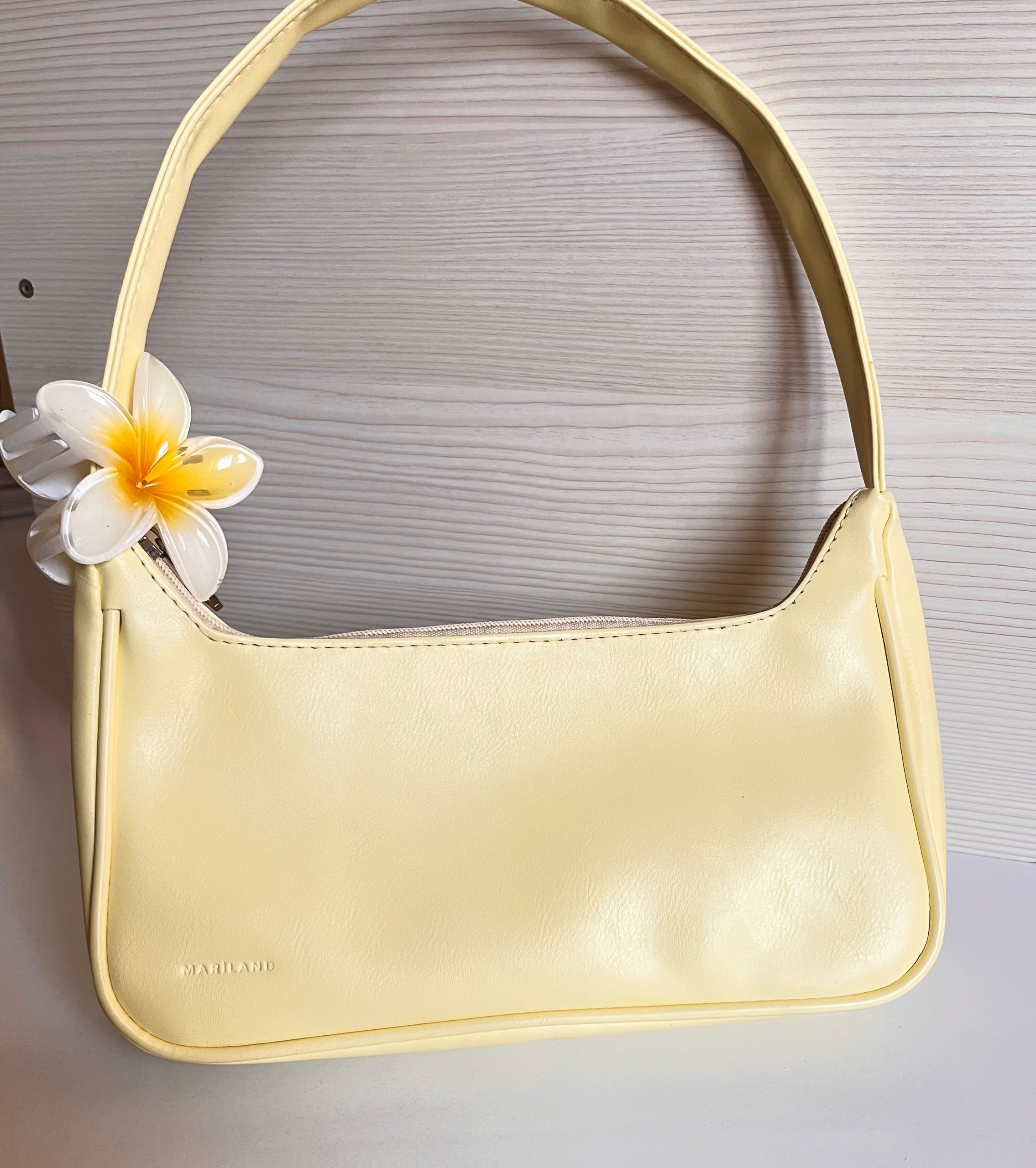 کیف چرم لیمویی