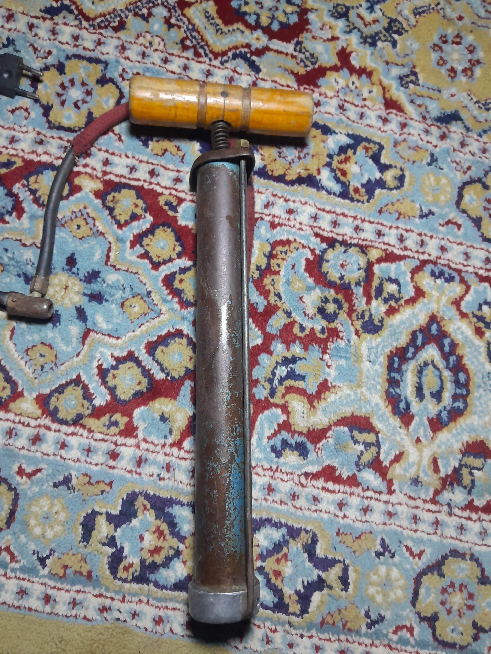 تلمبه باد دستی