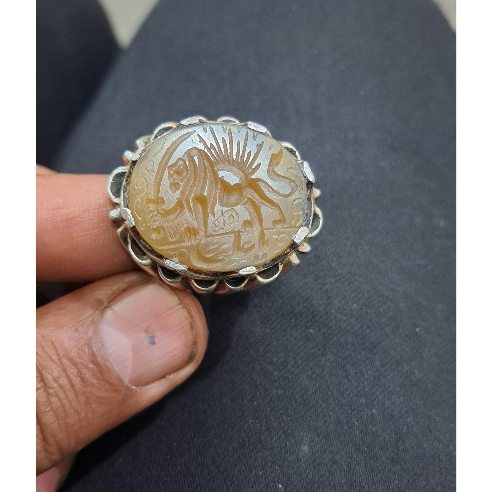 انگشترنقره عیاربالا شیرو خورشید(نبـــاشد)