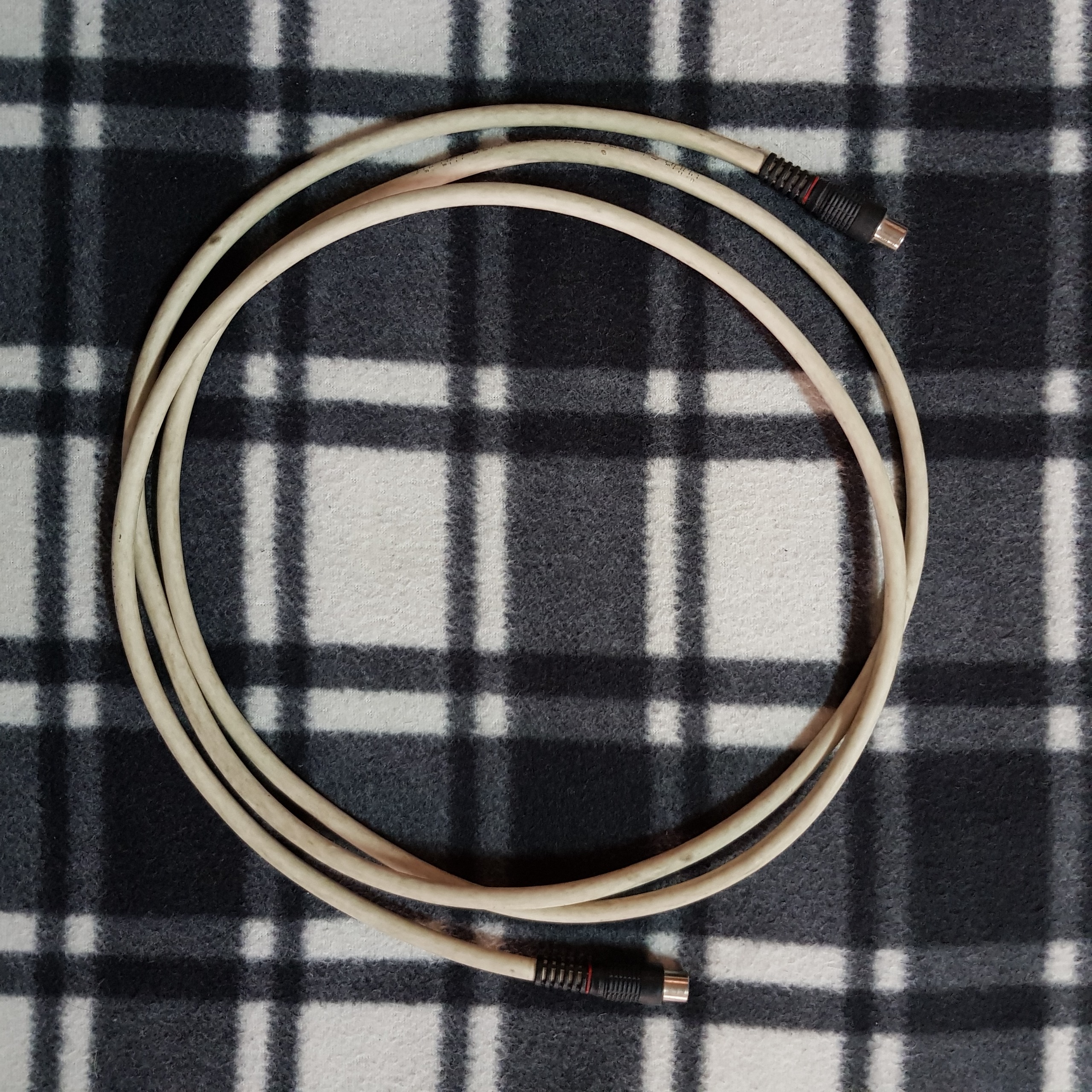 کابل آنتن دو سر نری (طول حدود 2 متر)