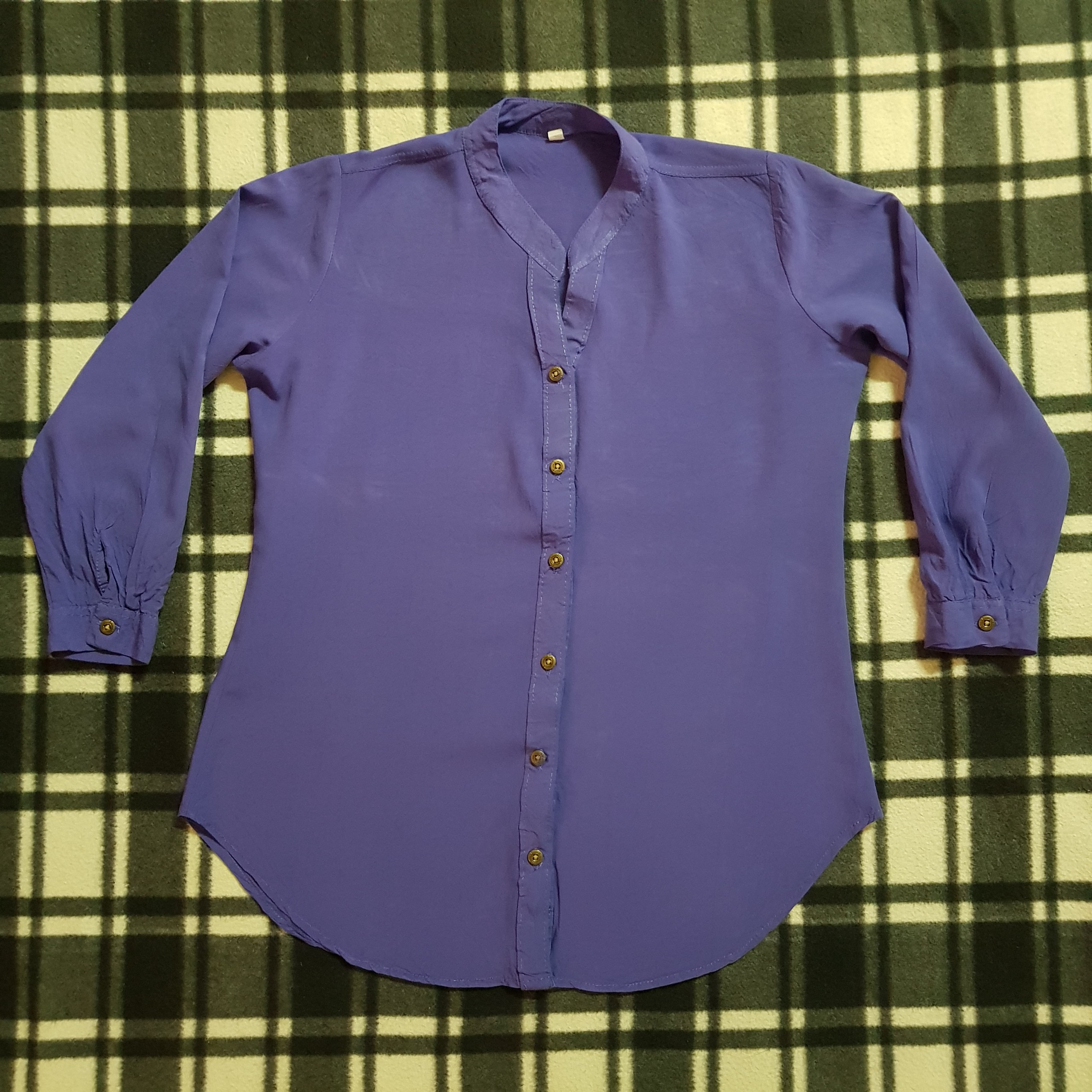 شومیز ساده و خنک (مناسب سایز حدود 38 تا 40)