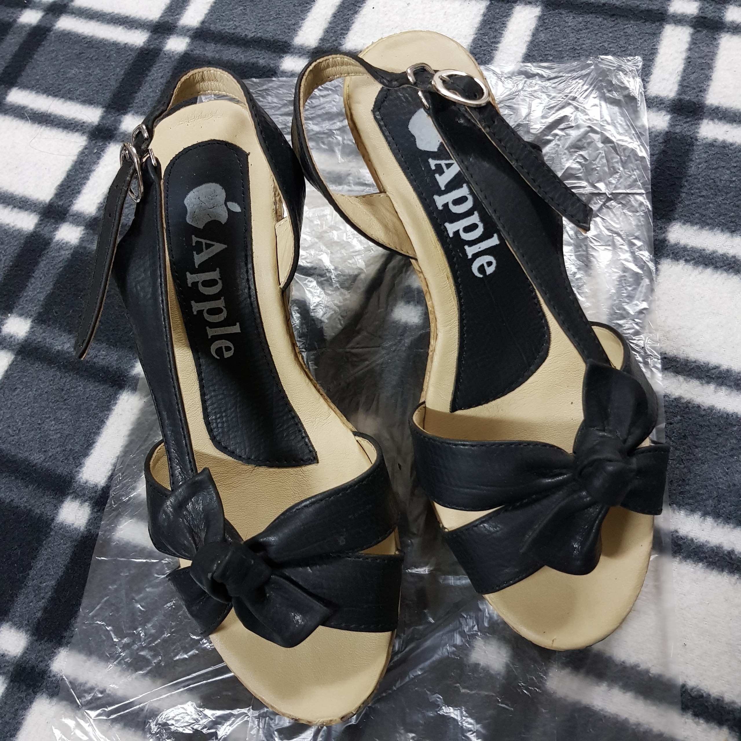 صندل پاشنه 7 سانت (سایز 38)