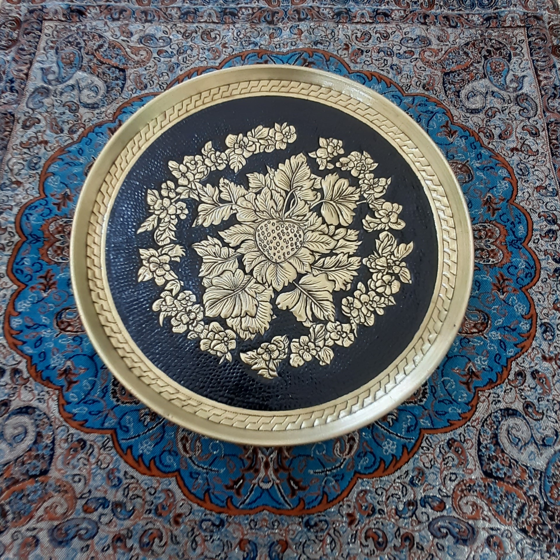 دیوار کوب برنجی