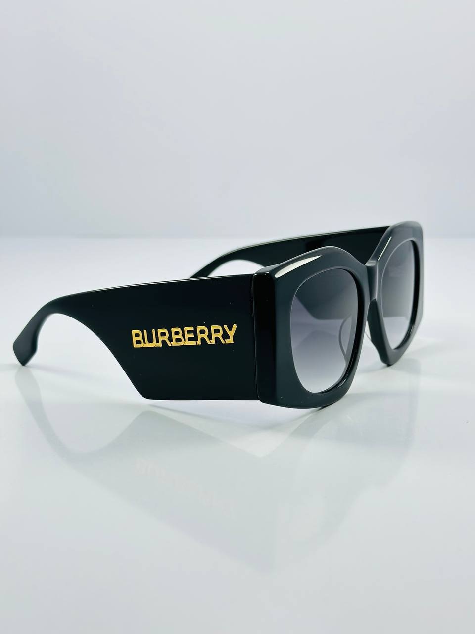عینک آفتابی زنانه باربری مدل BURBERRY  BE 4438 U