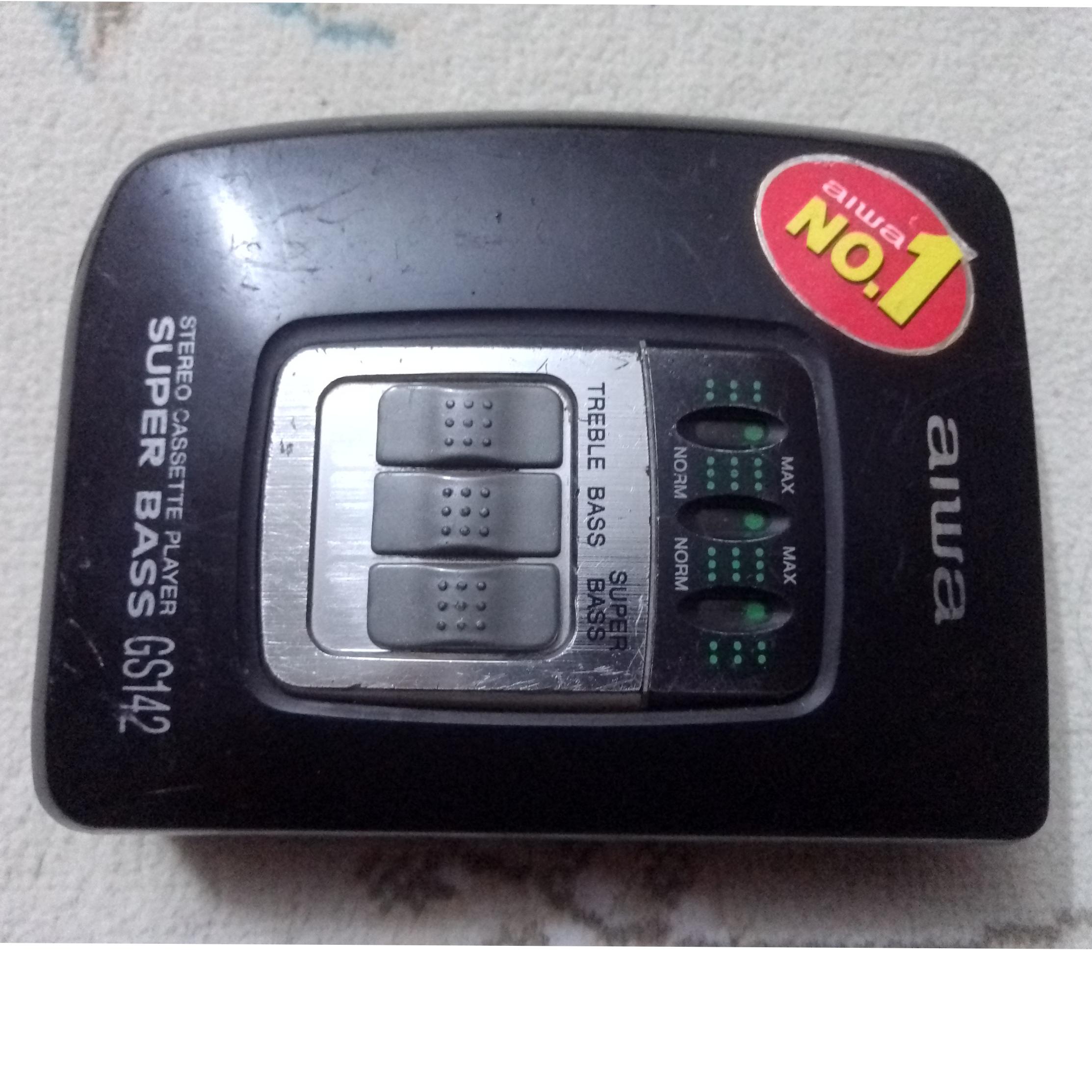 واکمن آیوا توکیو ژاپن سالم و روشن تست شده