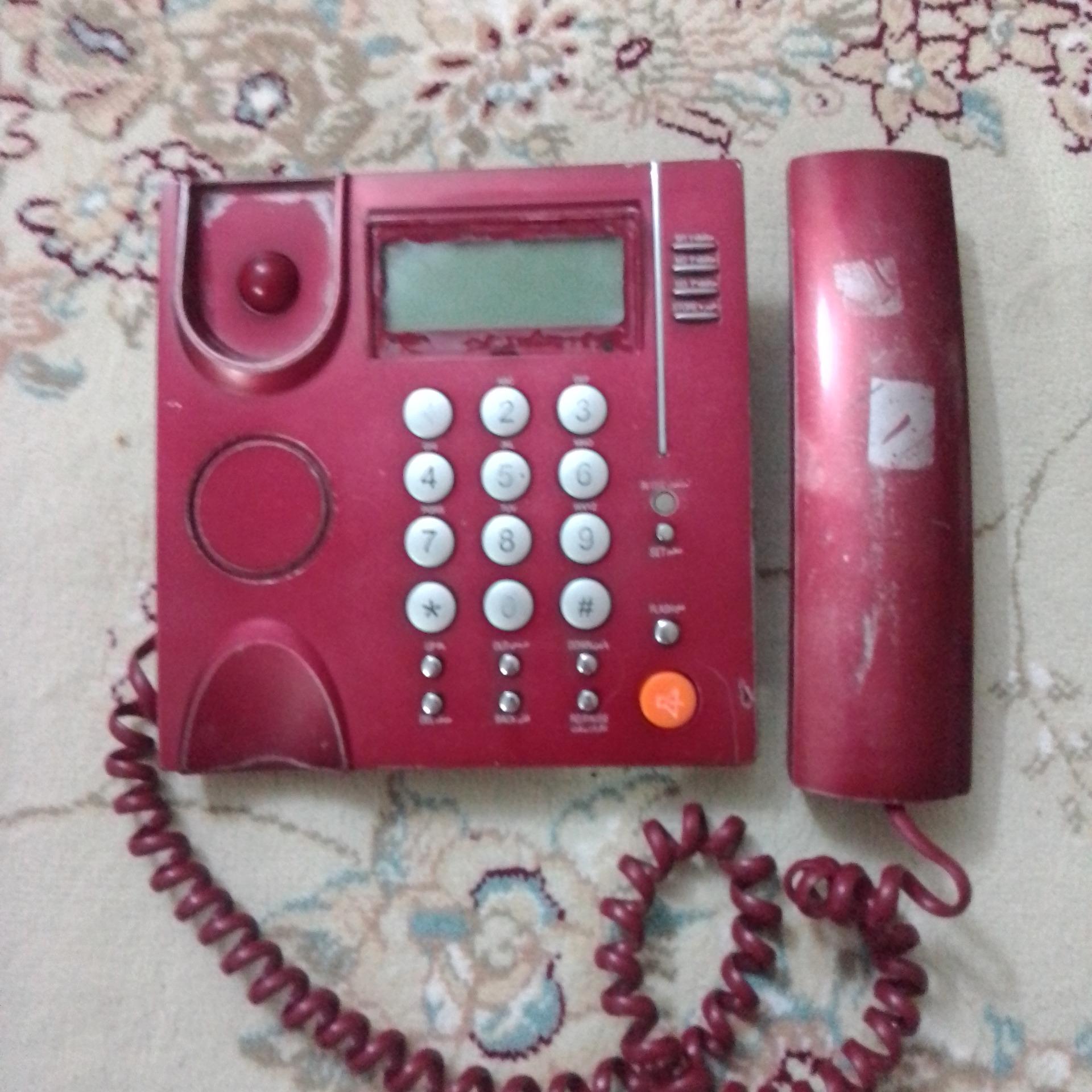 تلفن قدیمی شماره 9 می گیرد معیوب