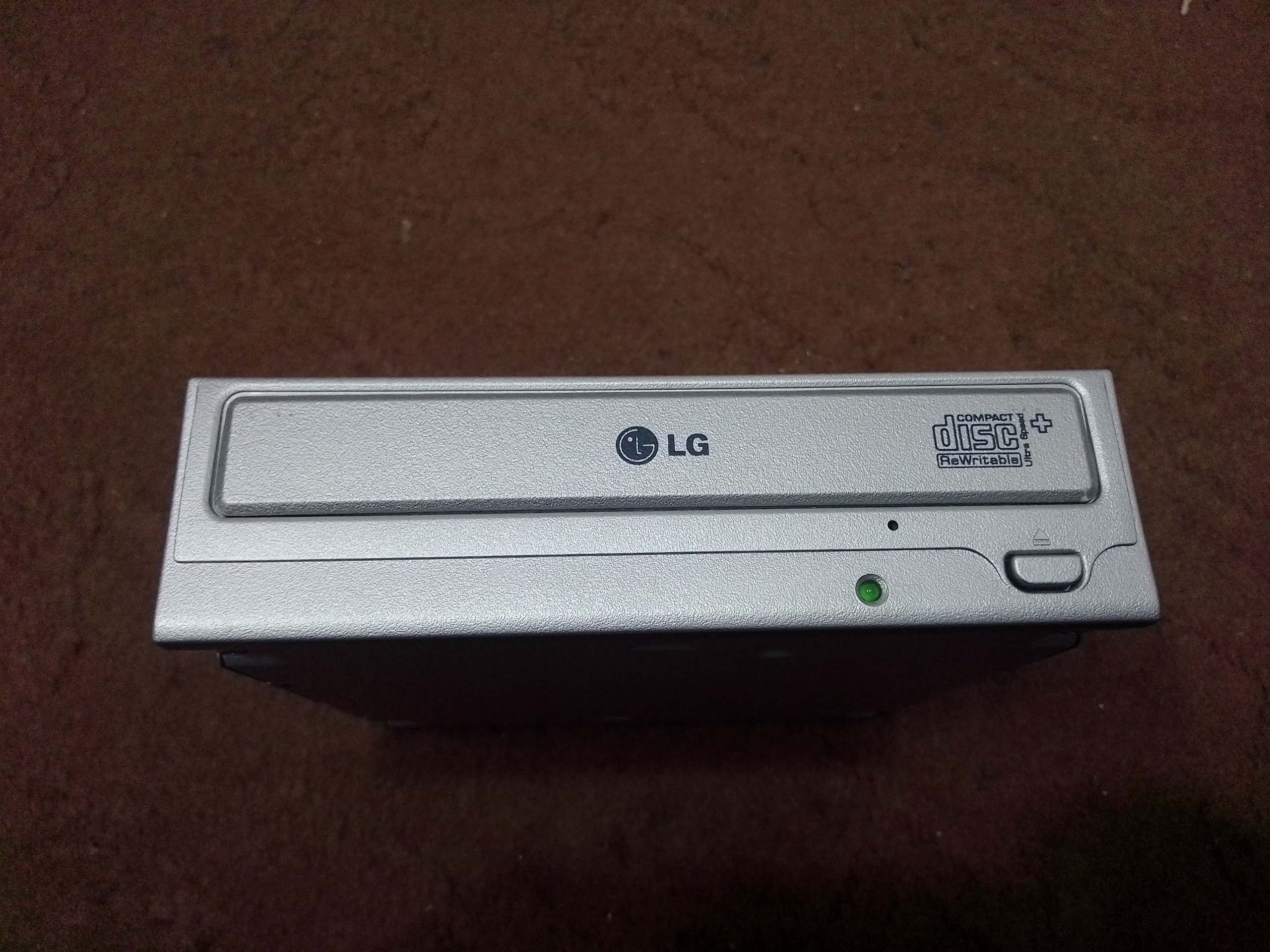 درایور نوری ال جی سالم و روشن