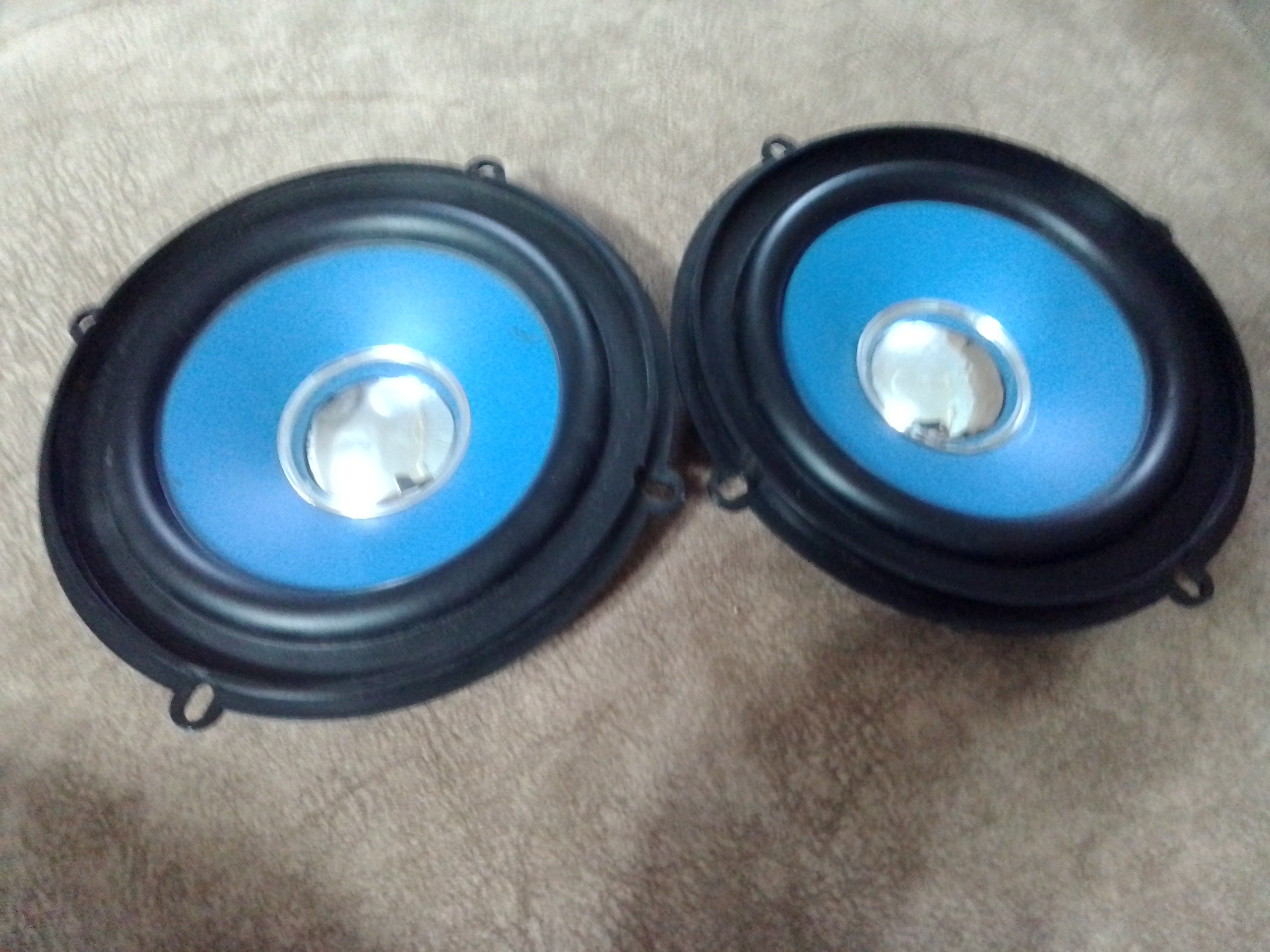 بلندگوی پلاستیکی فیک 6 اینچ