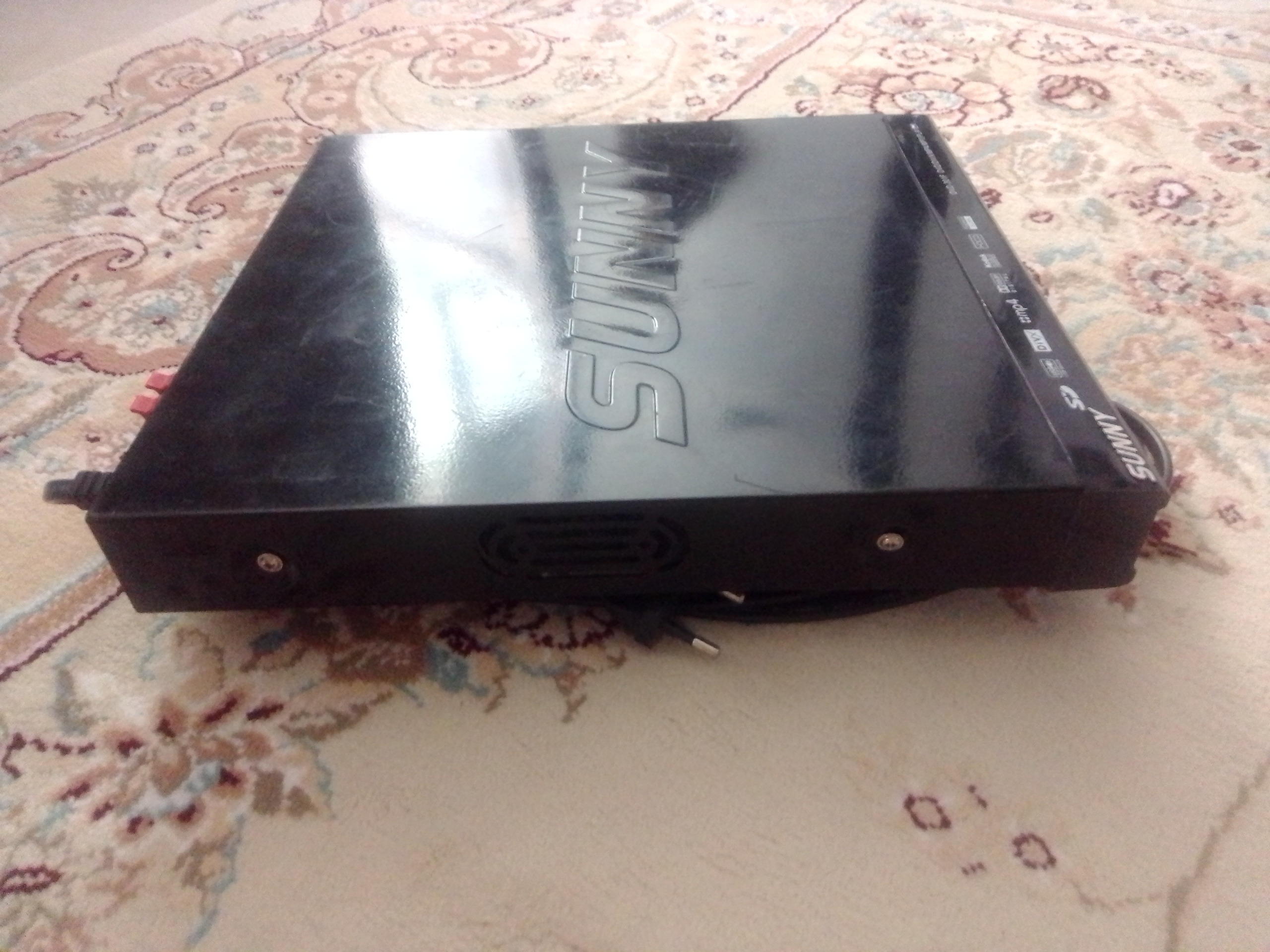 پلیر قدیمی سانی سالم