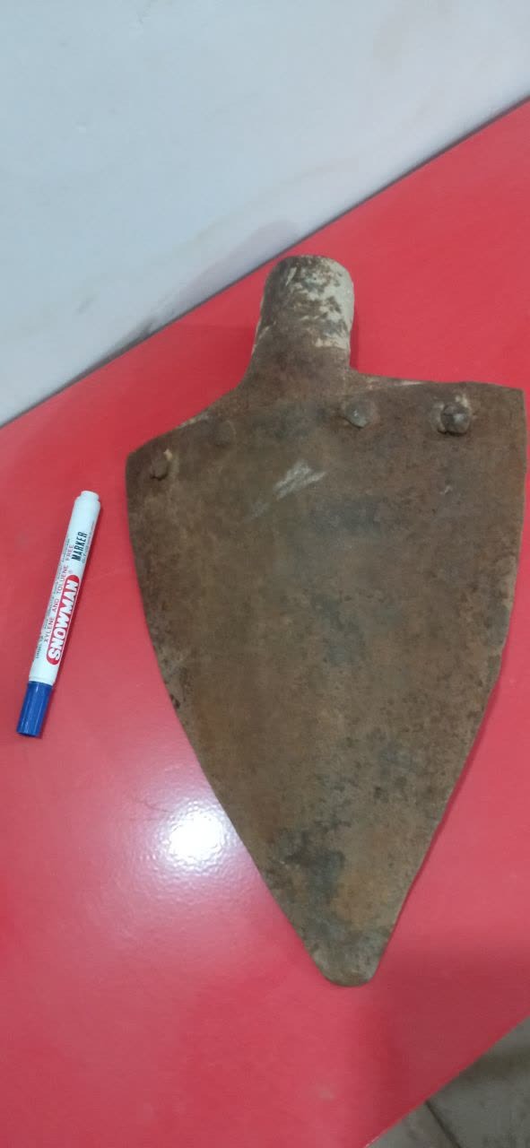 بیل کوچک قدیمی