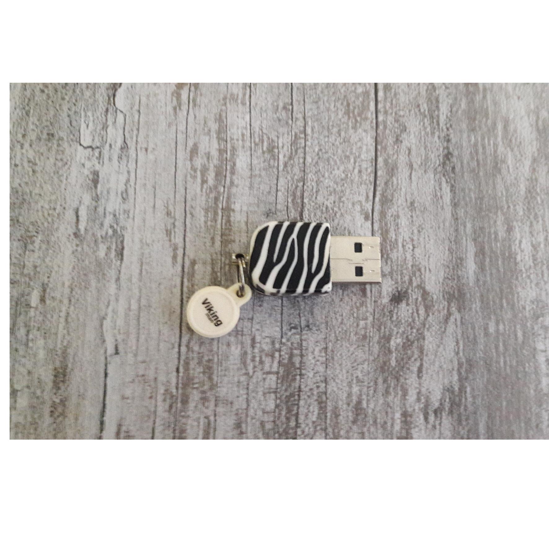 فلش وایکینگ 64 گیگ ( USB 3.0) با فیلمهای کمدی