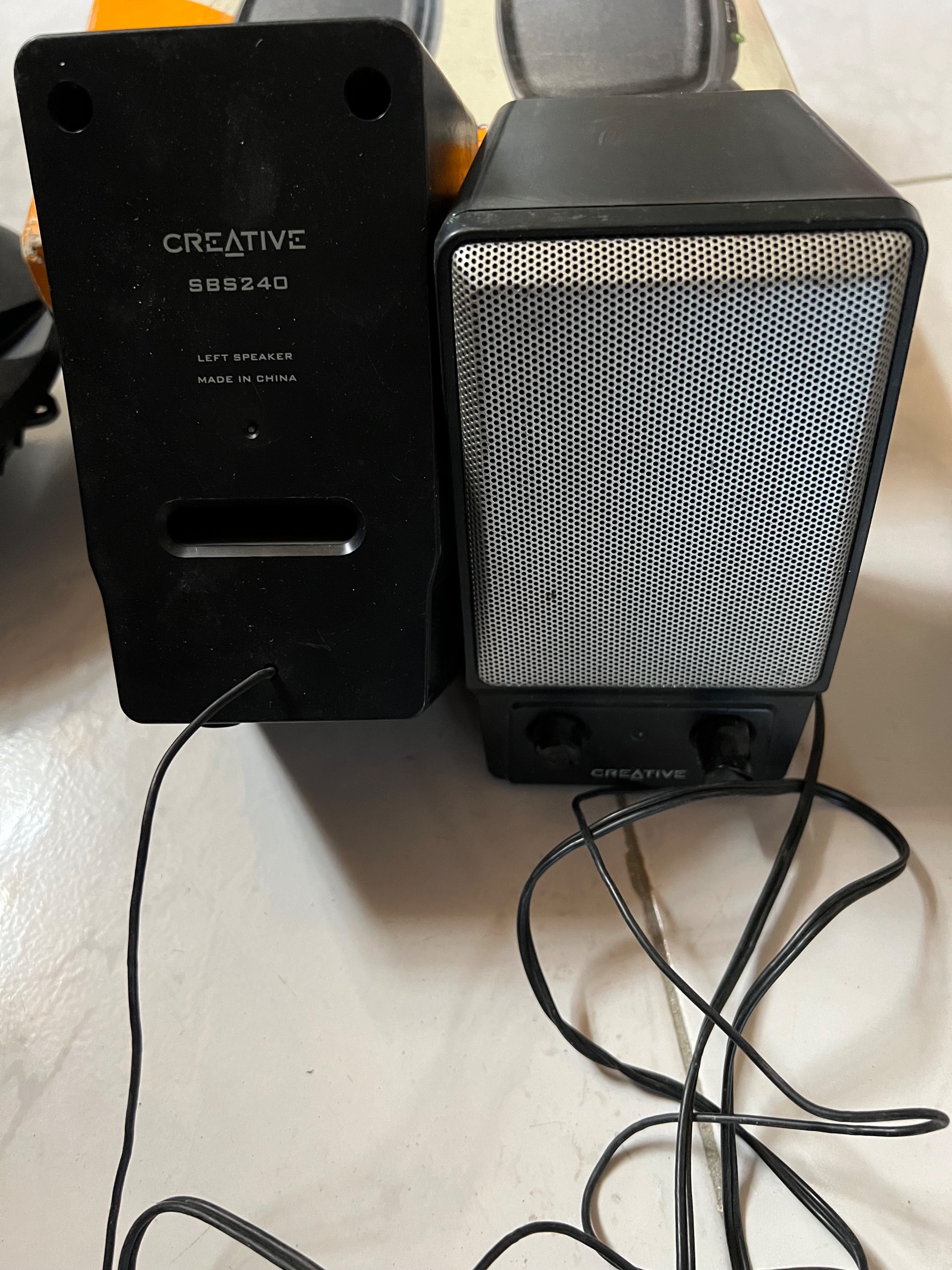 اسپیکر برند creative