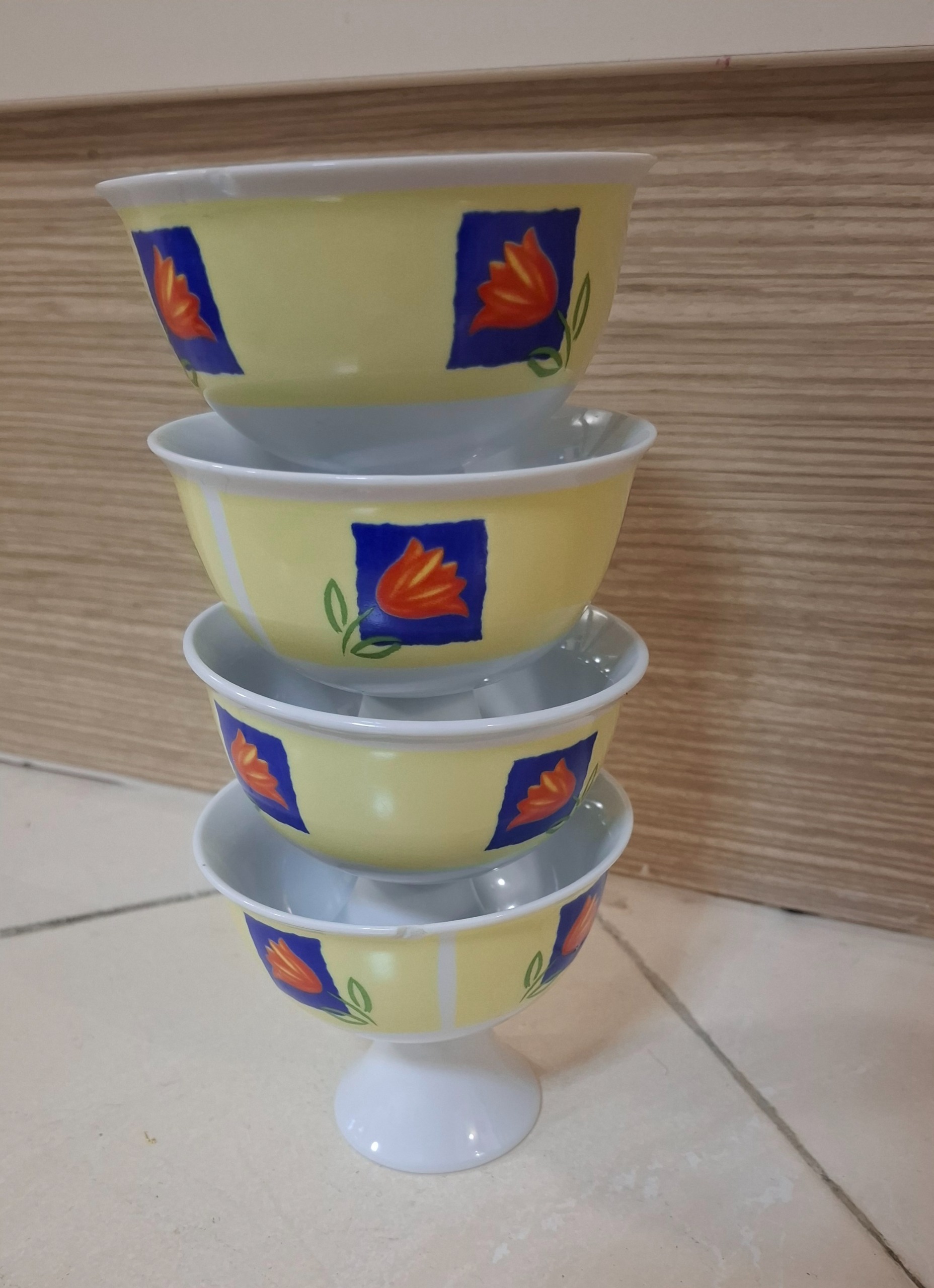 چهار عدد کاسه چینی