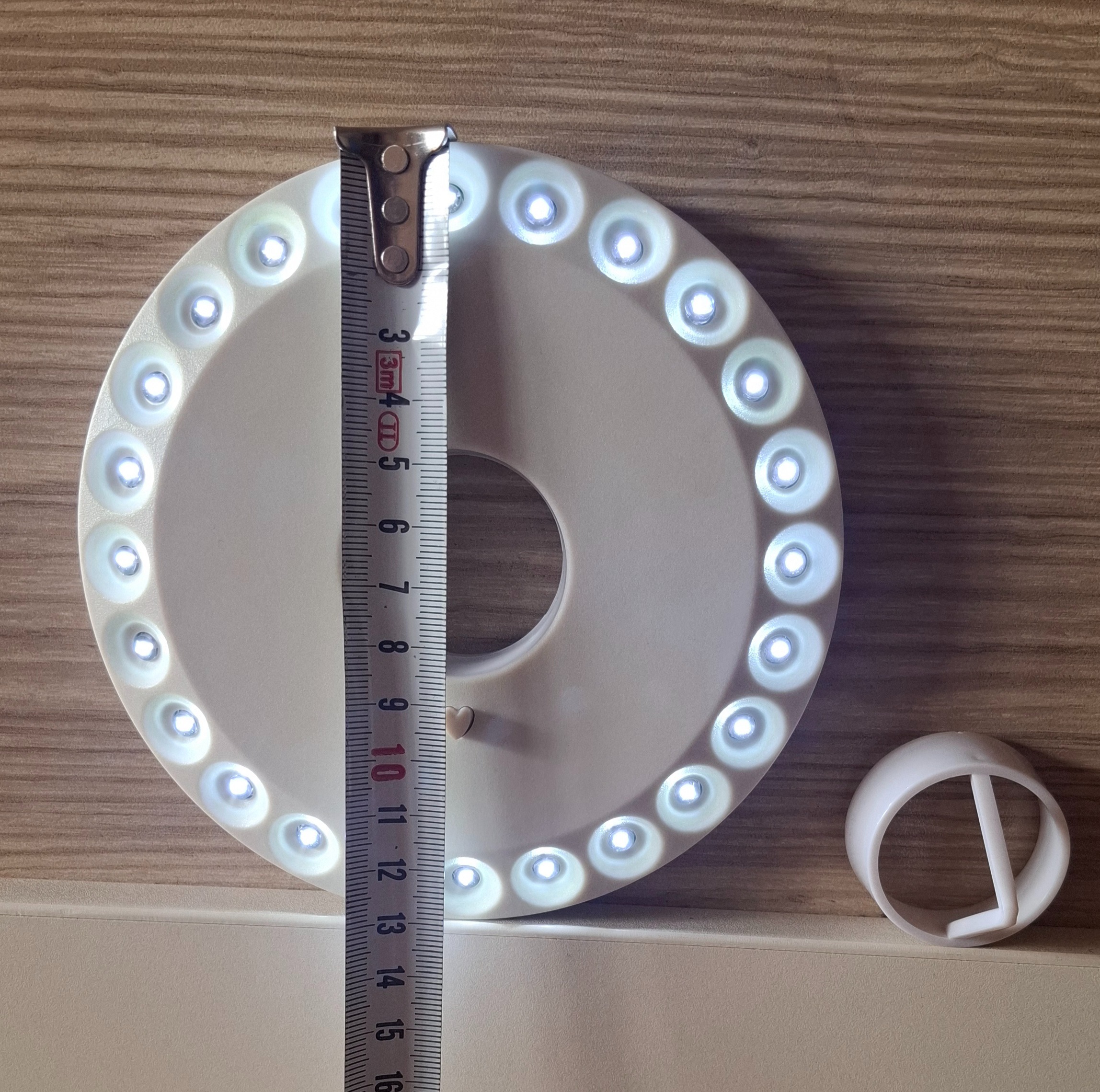 چراغ چادر و کمپینگ، LED و باتری خور