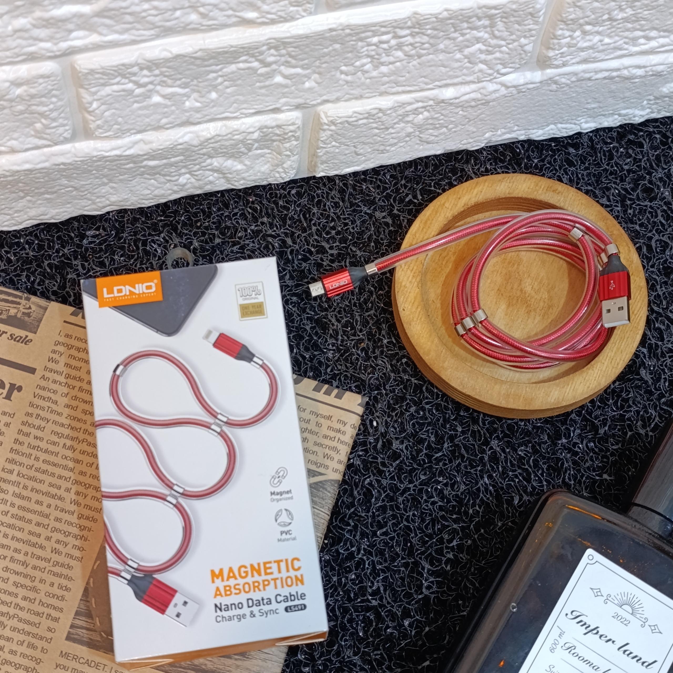 کابل شارژر اندروید همراه با روکش سیم 1 متری