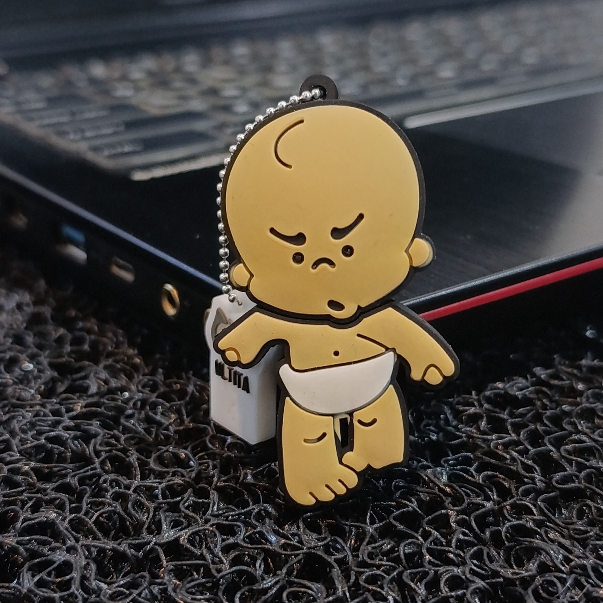 فلش مموری 16 گیگ طرح نوزاد گارانتی مادام