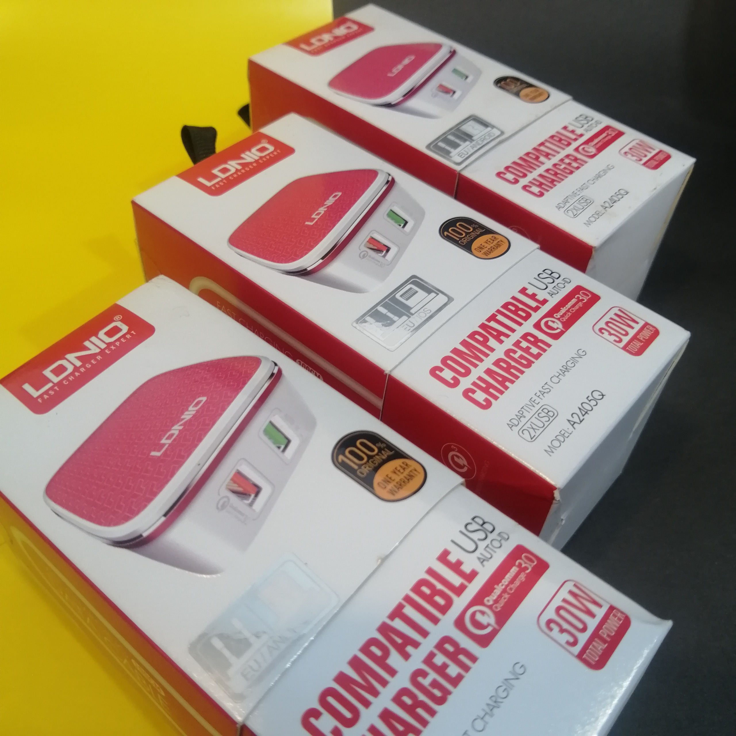 3 عدد شارژر ایفوت الدینیو اصلی(ویژه همکار)