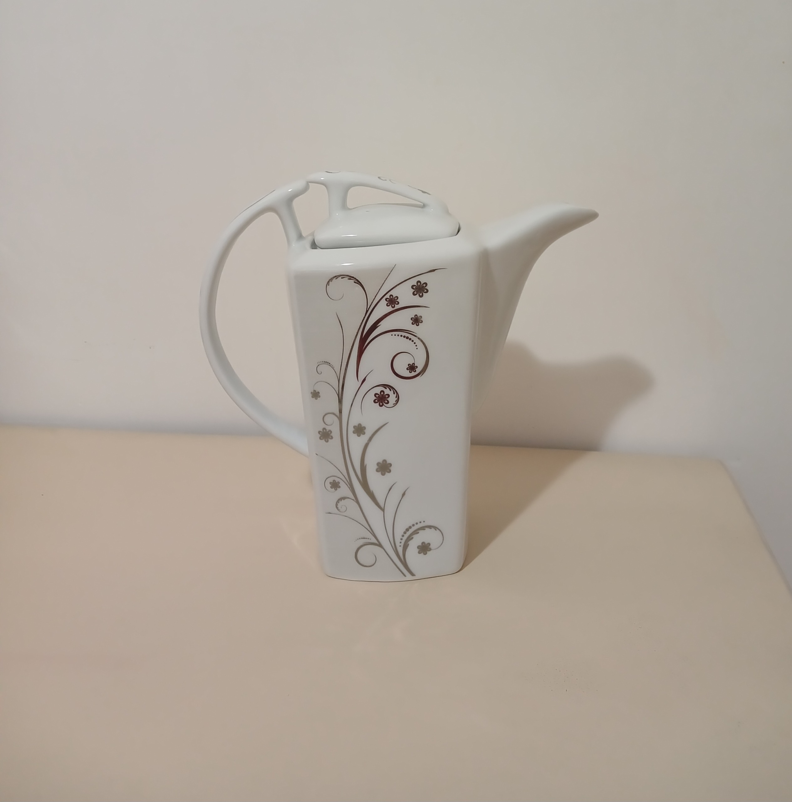 قوری چینی تقدیس