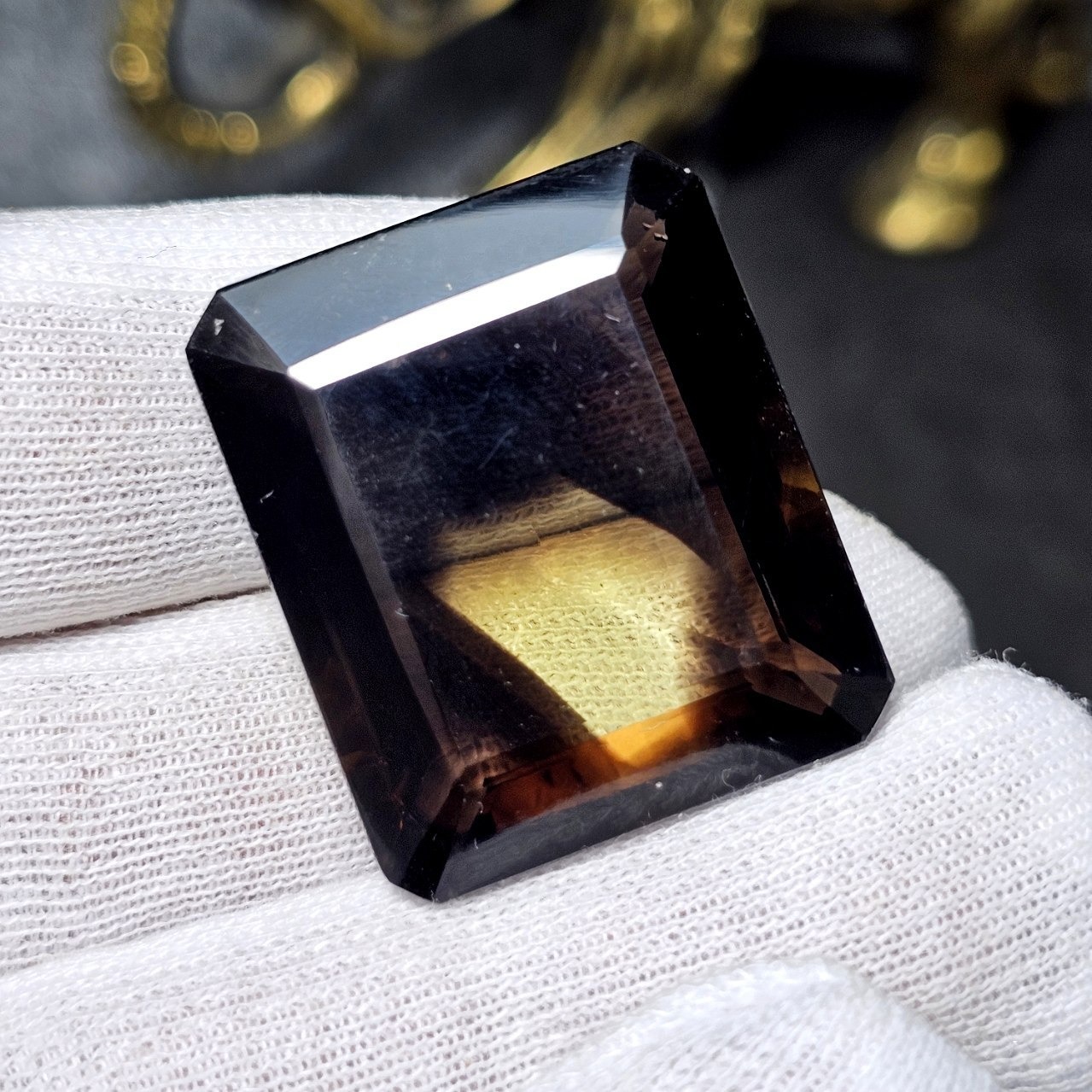  نگین درشت سنگ کوارتز دودی عسلی معدنی 36515