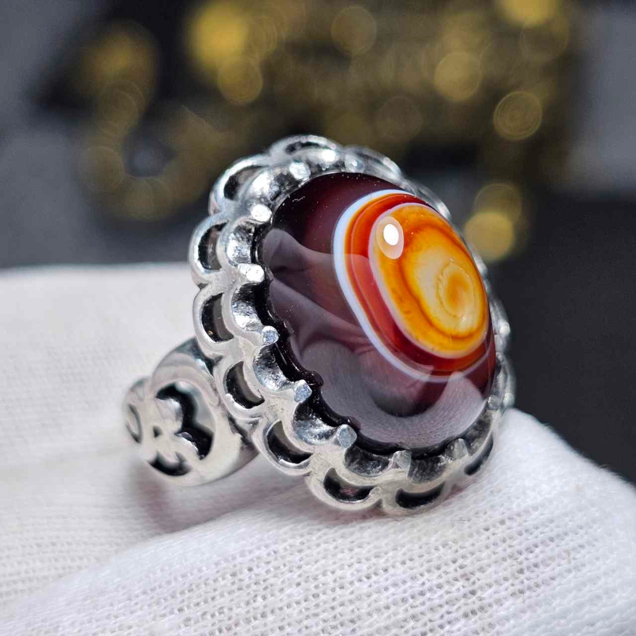 انگشتر نقره روس باعقیق 3پوست باباقوری معدنی 36582