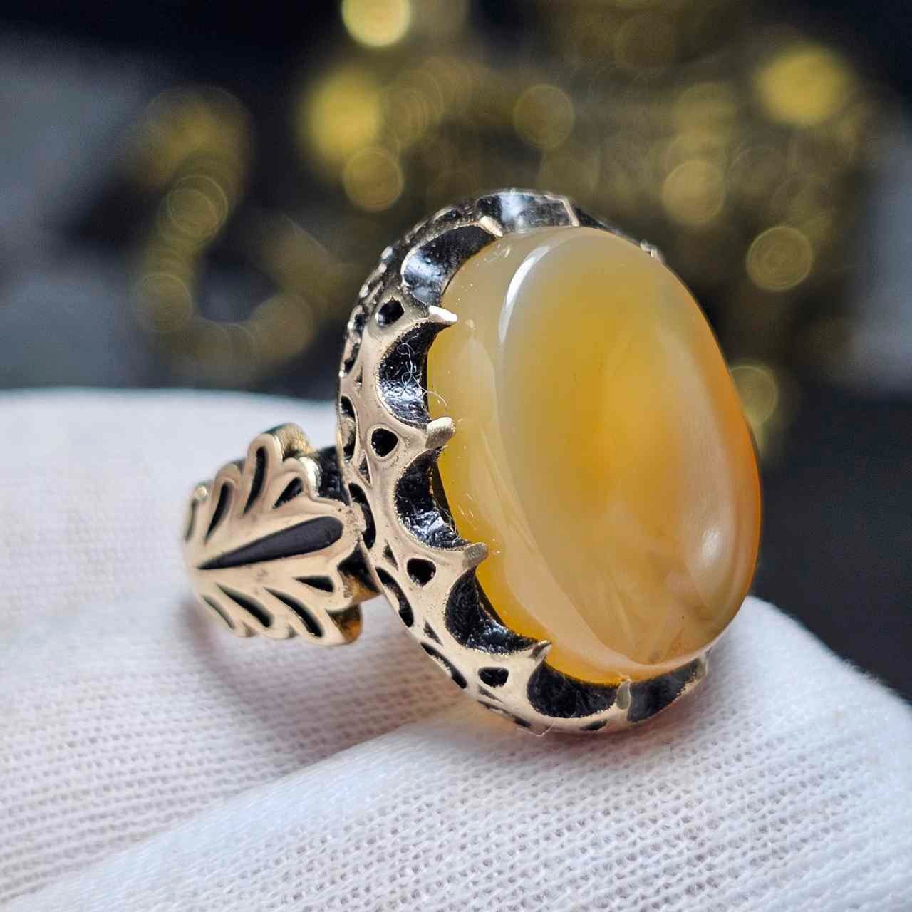 انگشتر طلاروس با سنگ عقیق جزع معدنی خراسانی 36543