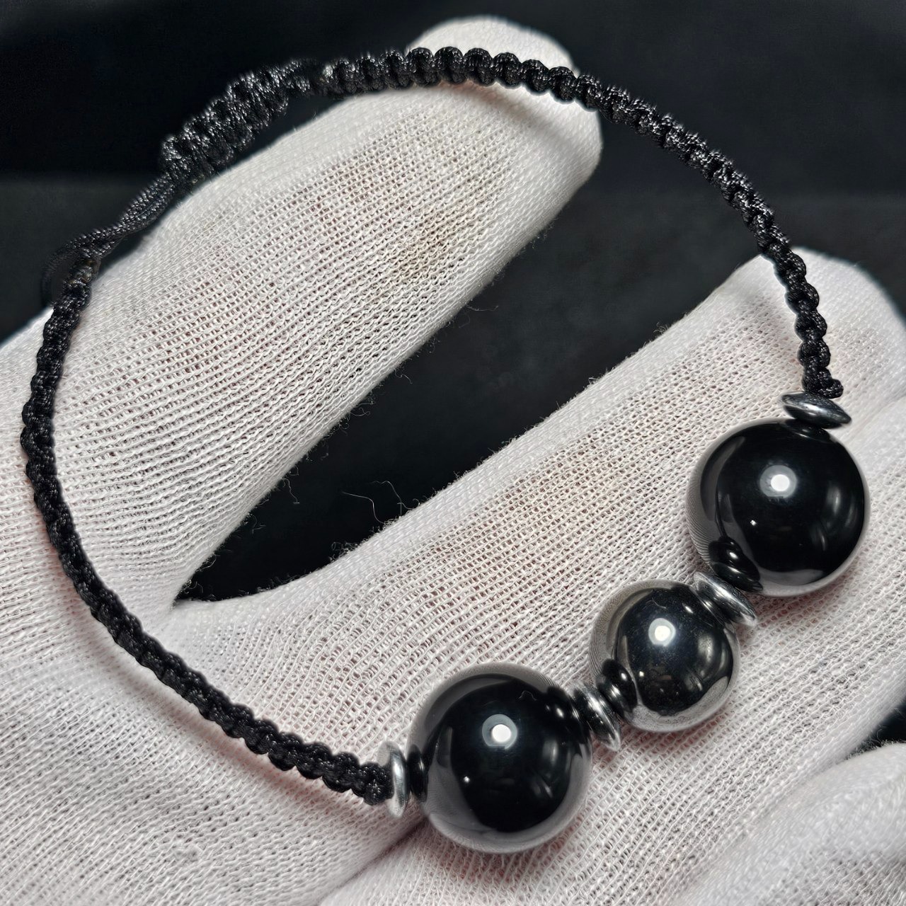 دستبند سنگ عقیق سیاه و حدید معدنی 37478