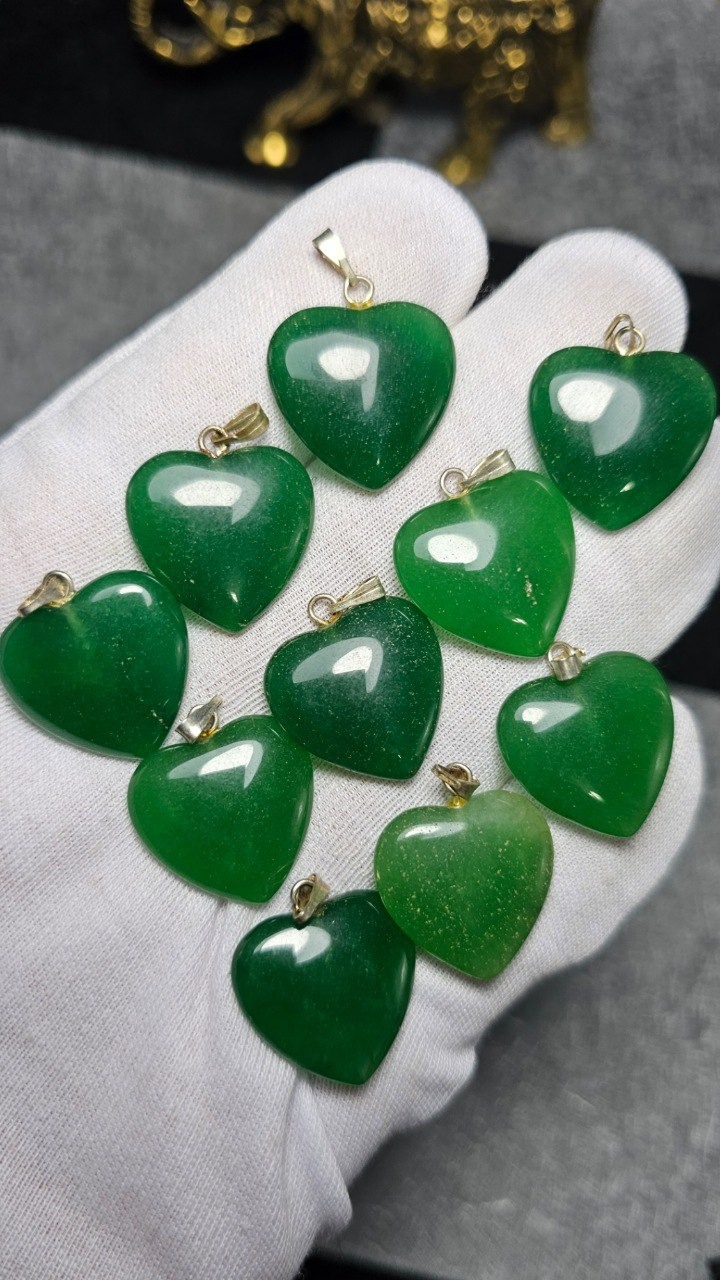 پک 10 عددی گردن آویز های سنگ جید معدنی 34649