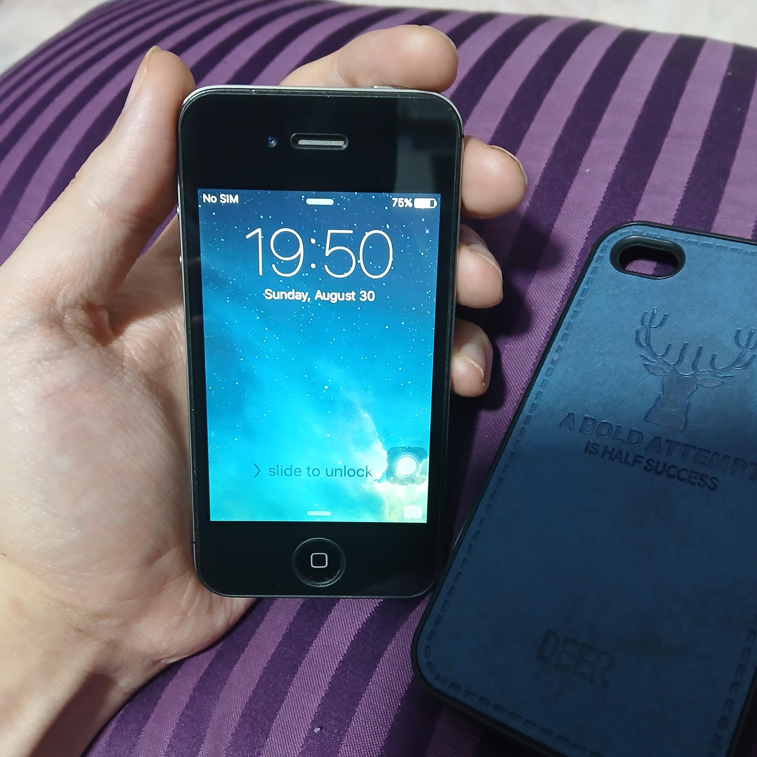 Iphone 4s ایفون 4 اس بسیار تمیز کلکسیونی
