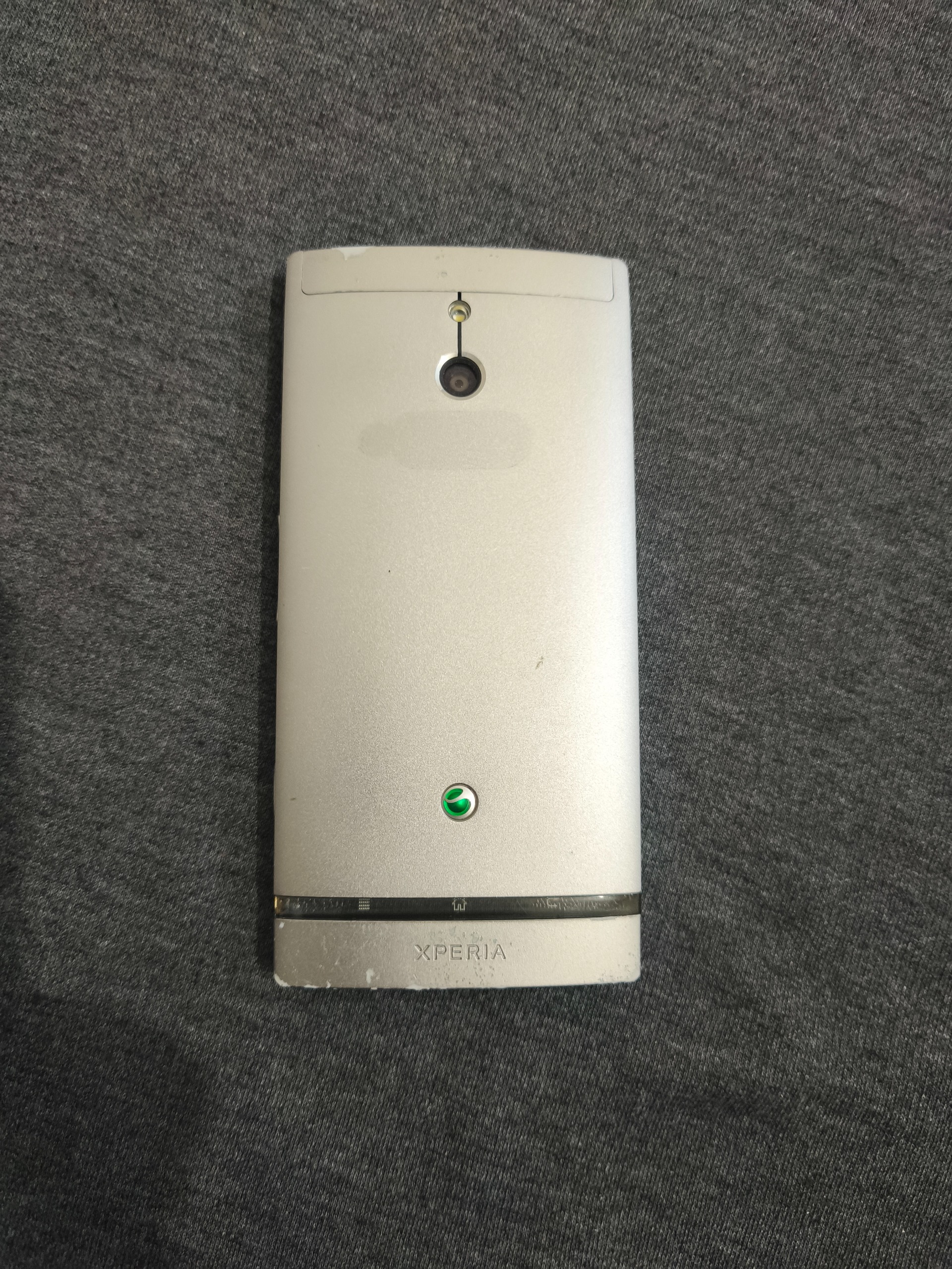 Sony xperia p فلزی نایاب