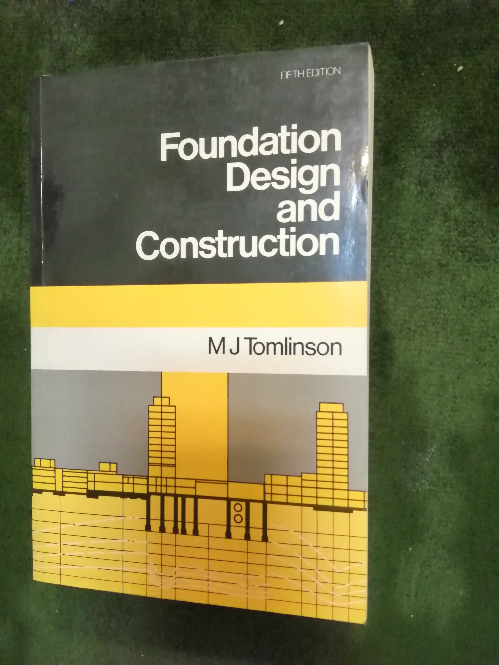 کتاب مهندسی پی لاتین چاپ اصلی