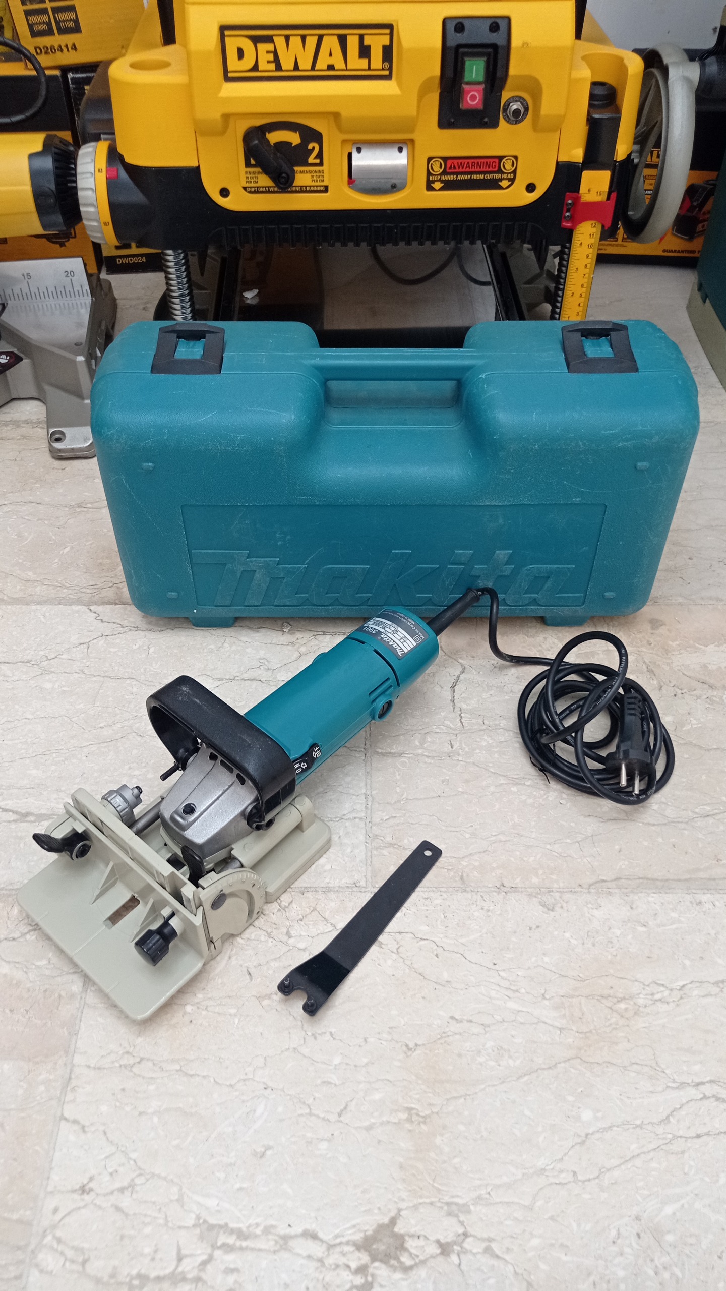 فرز بیسکوییت زن نجاری ماکیتا 3901