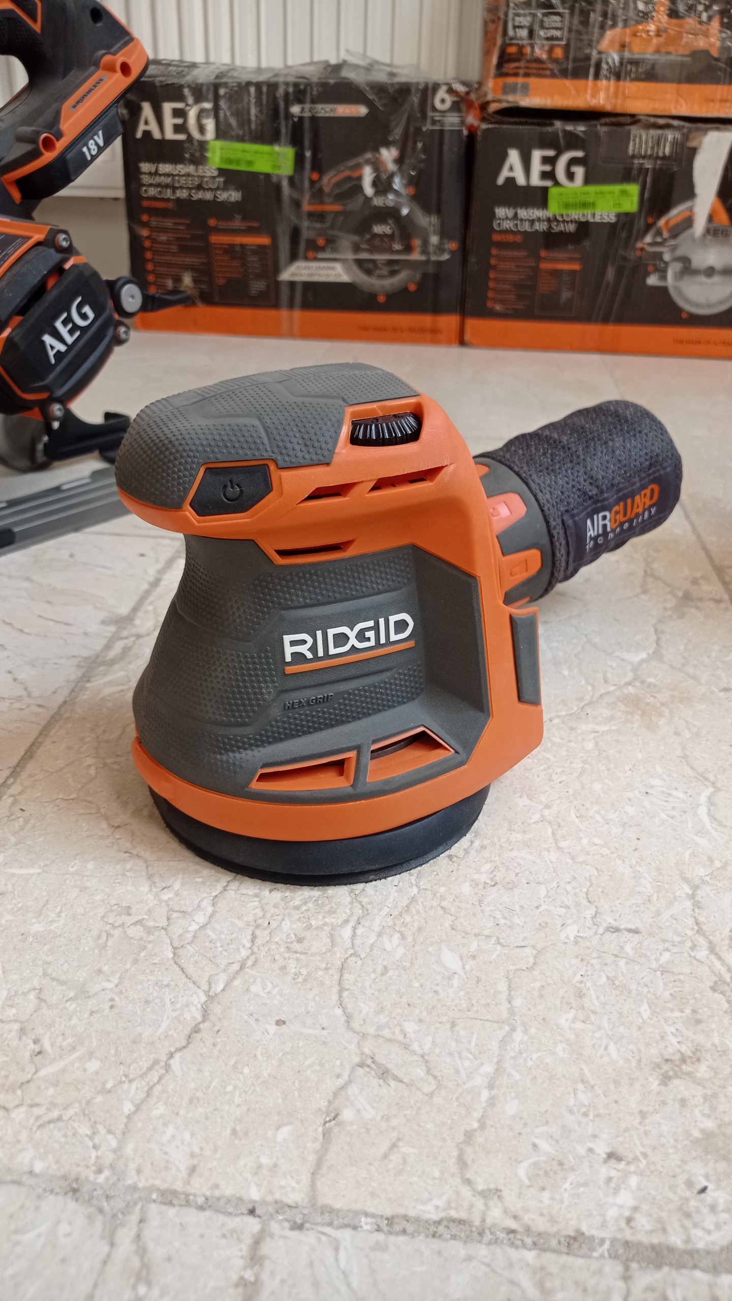 سنباده لرزان چرخان شارژی 18 ولت ریجید/آاگ AEG