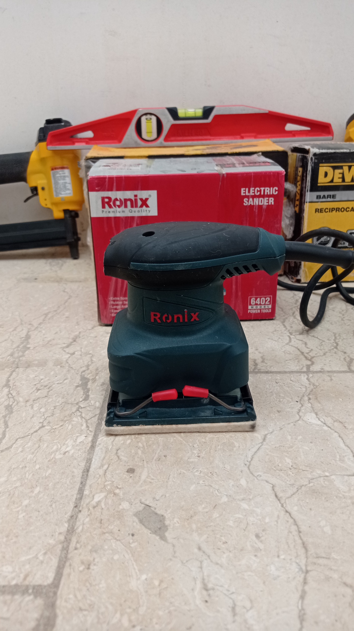 سنباده لرزان مشتی برقی رونیکس 6402