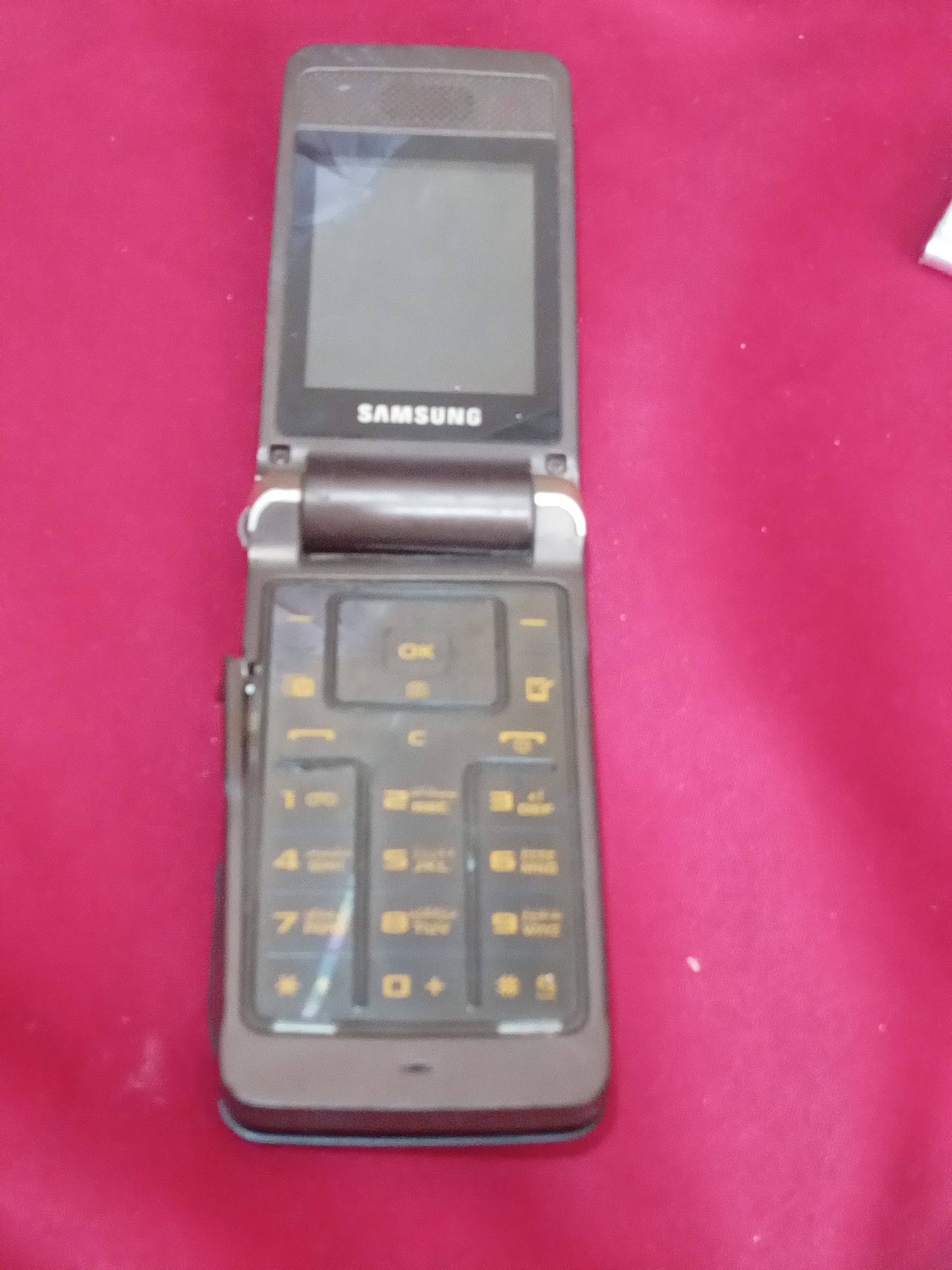 گوشی سامسونگ s3600توضیحات داره