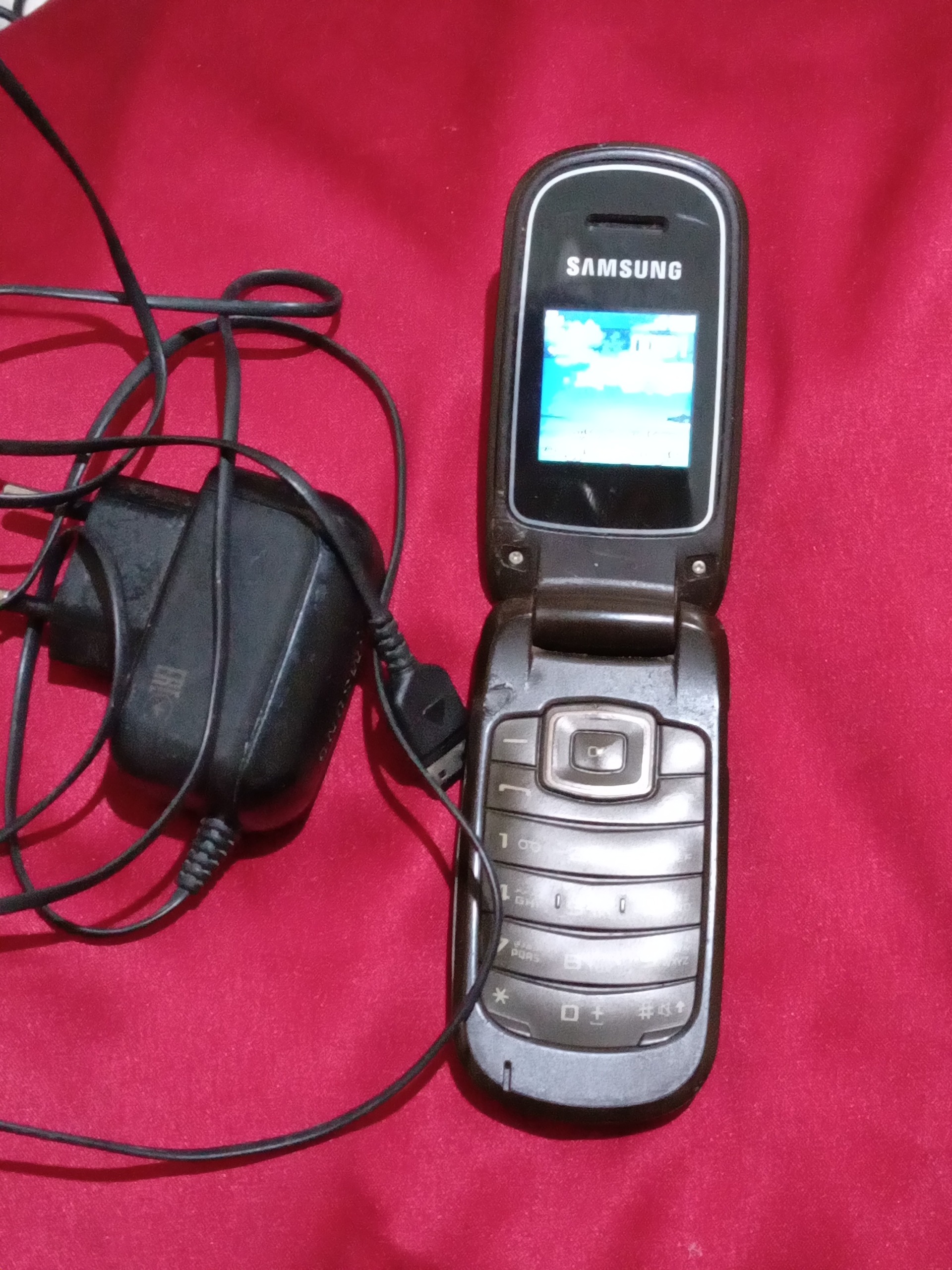 گوشی سامسونگ مدل تاشوE1150