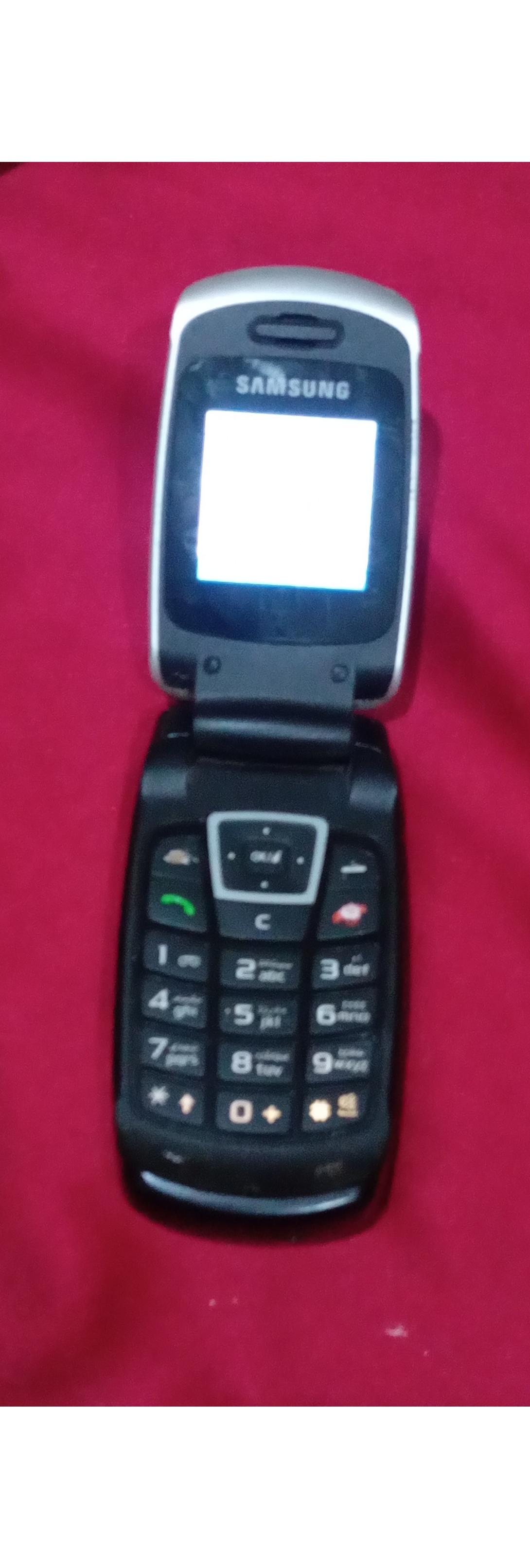 گوشی سامسونگ c260نیاز به تعمیر توضیحات داره