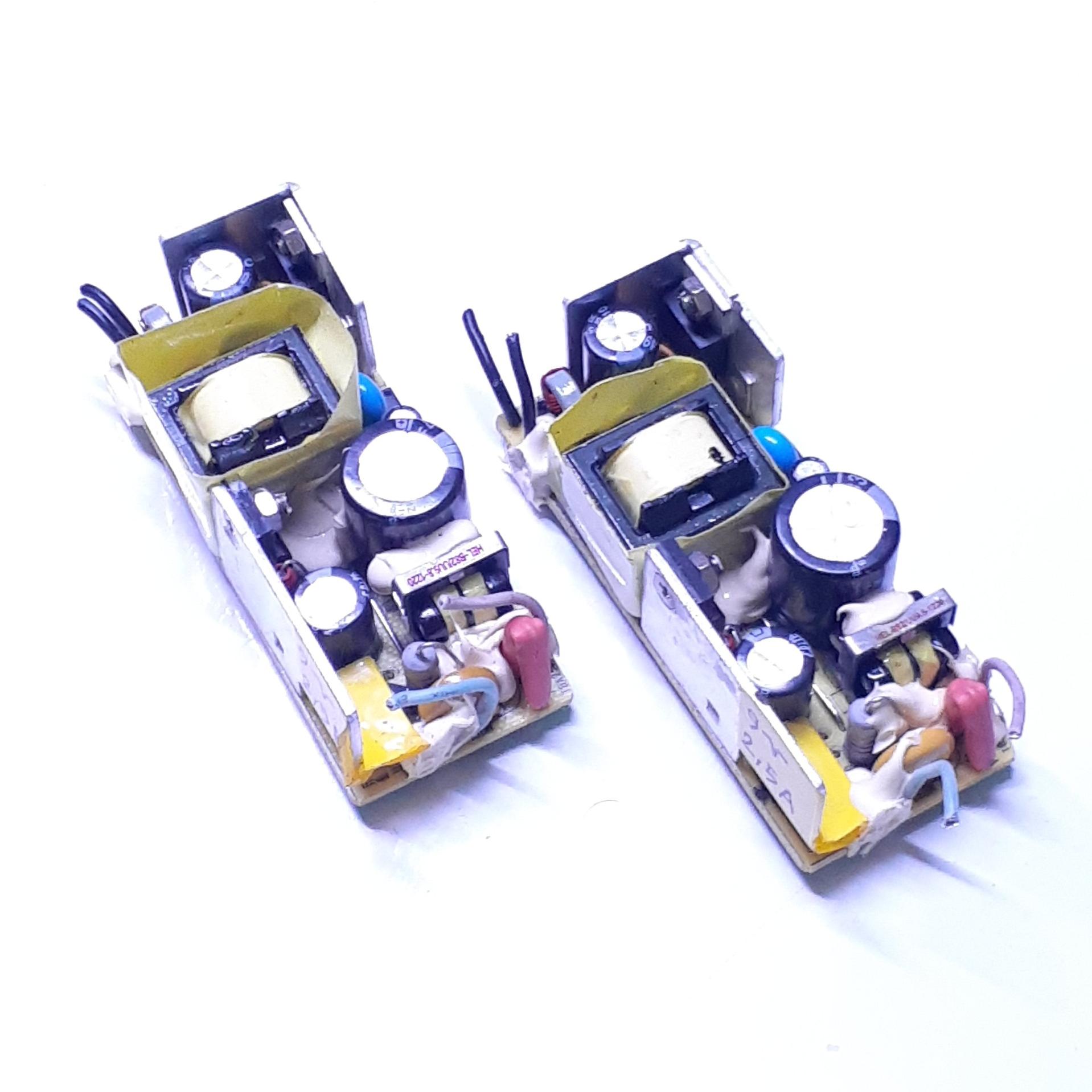 برد تغذیه سوئیچینگ 9 ولت 2/5 آمپر(پک2تایی)