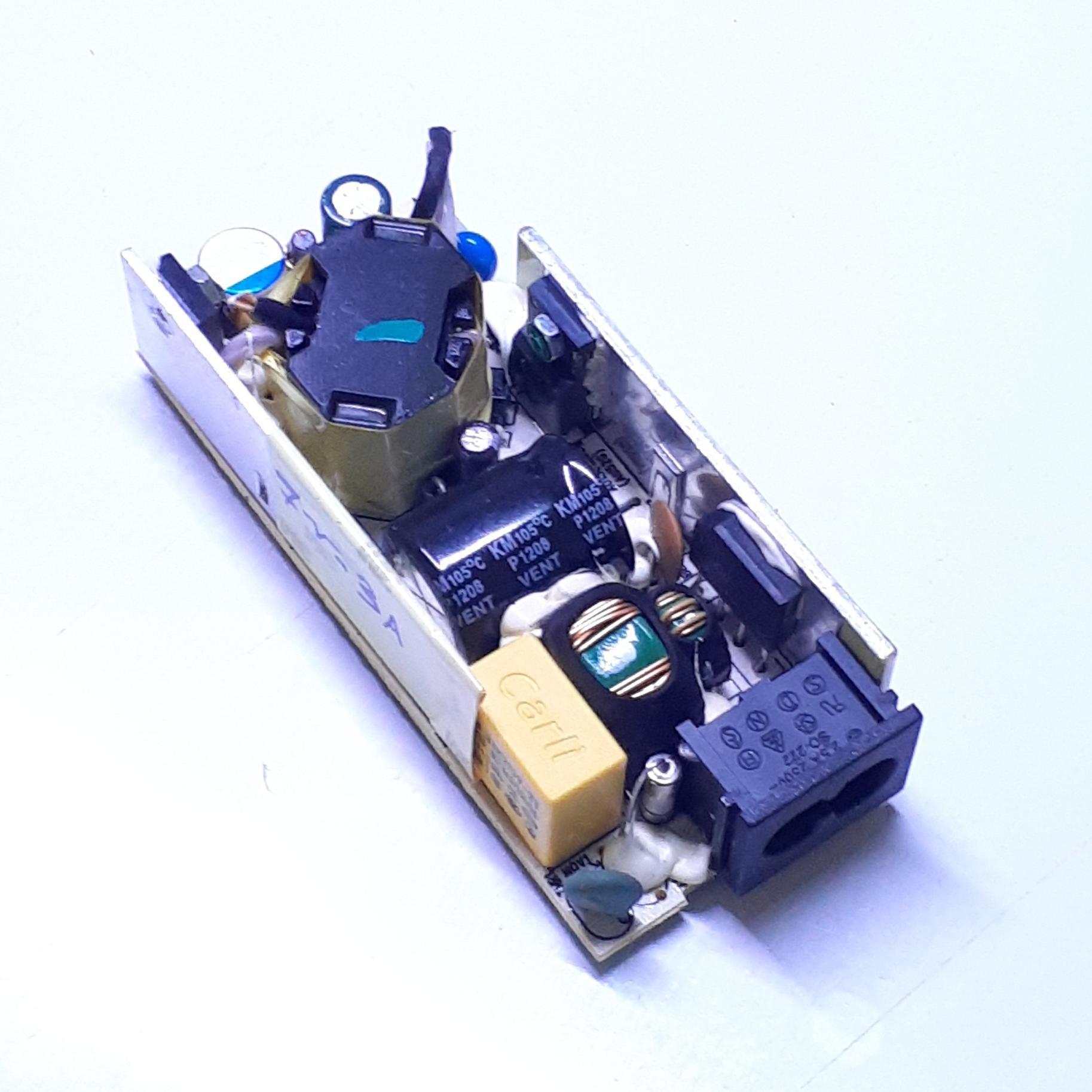 برد تغذیه سوئیچینگ 7ولت 3 آمپر