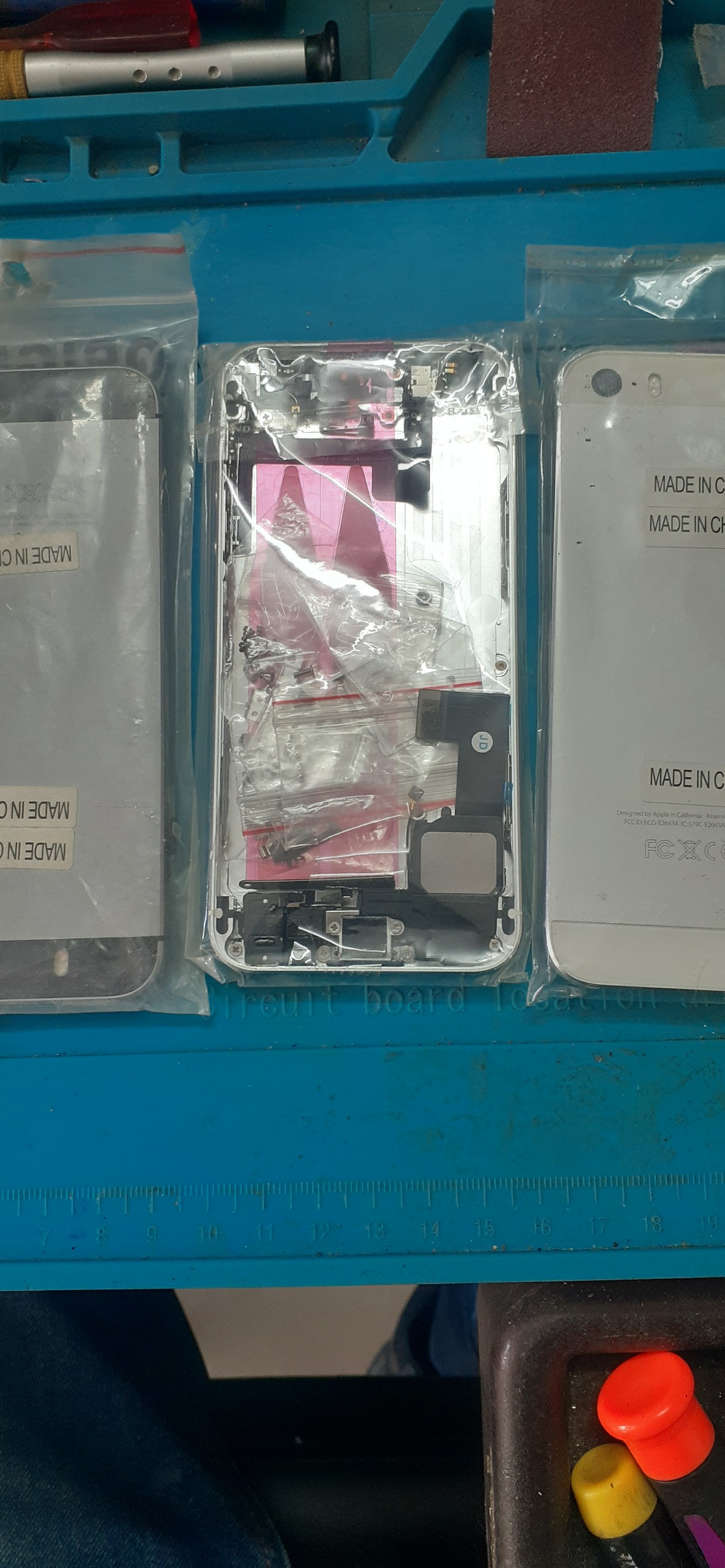 شاسی کامل ایفون5s با تمام متعلقات با هم
