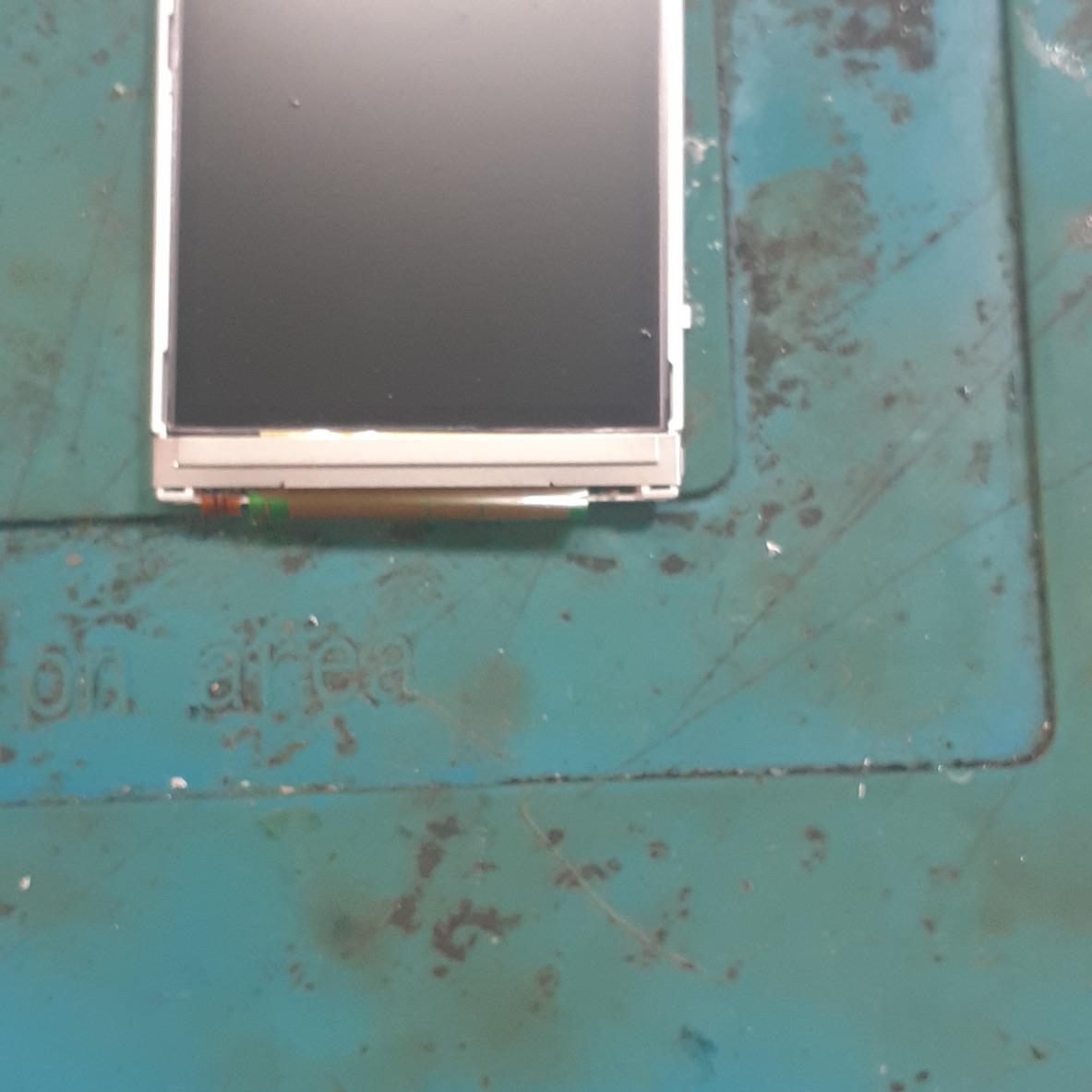 ال سی دی گوشی سونی اریکسونZ550i