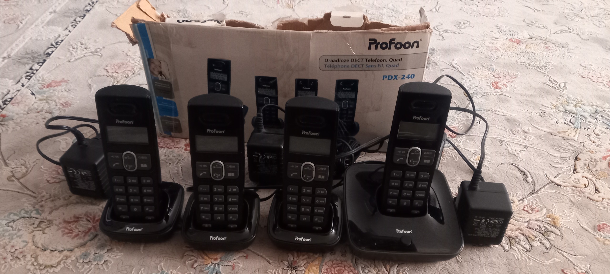 تلفن Profoon با 4 گوشی (توضیحات دارد)