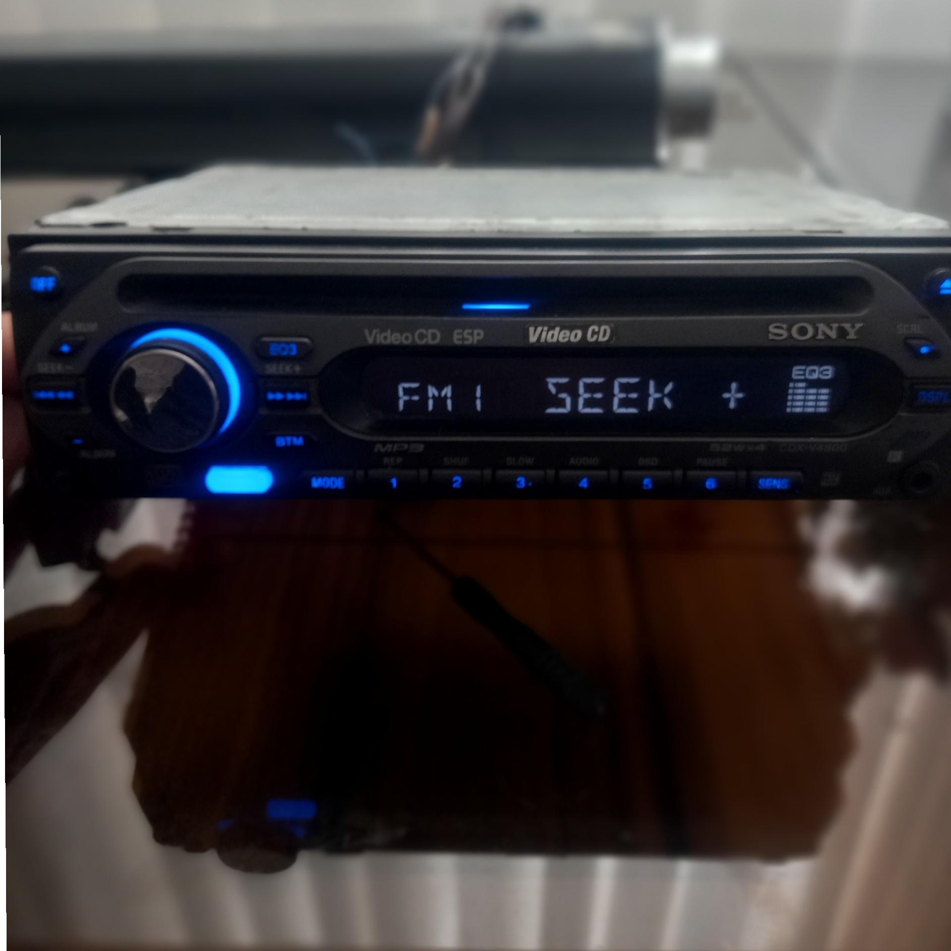 ضبط خودرو سونی مدل CDX-V4800 با 4 خروجی