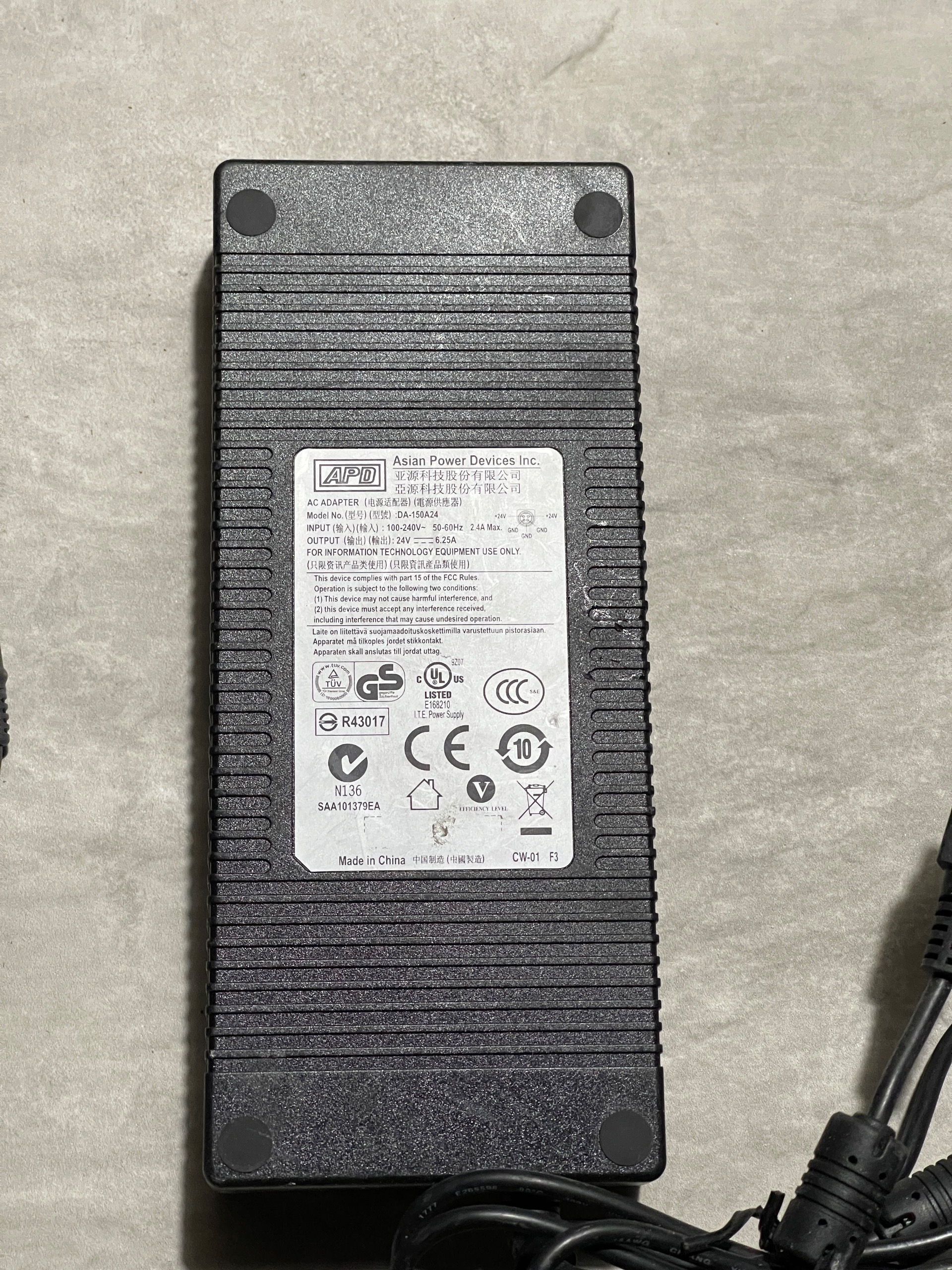 آداپتور و شارژر 24 ولت 6/25 امپر apd اورجینال